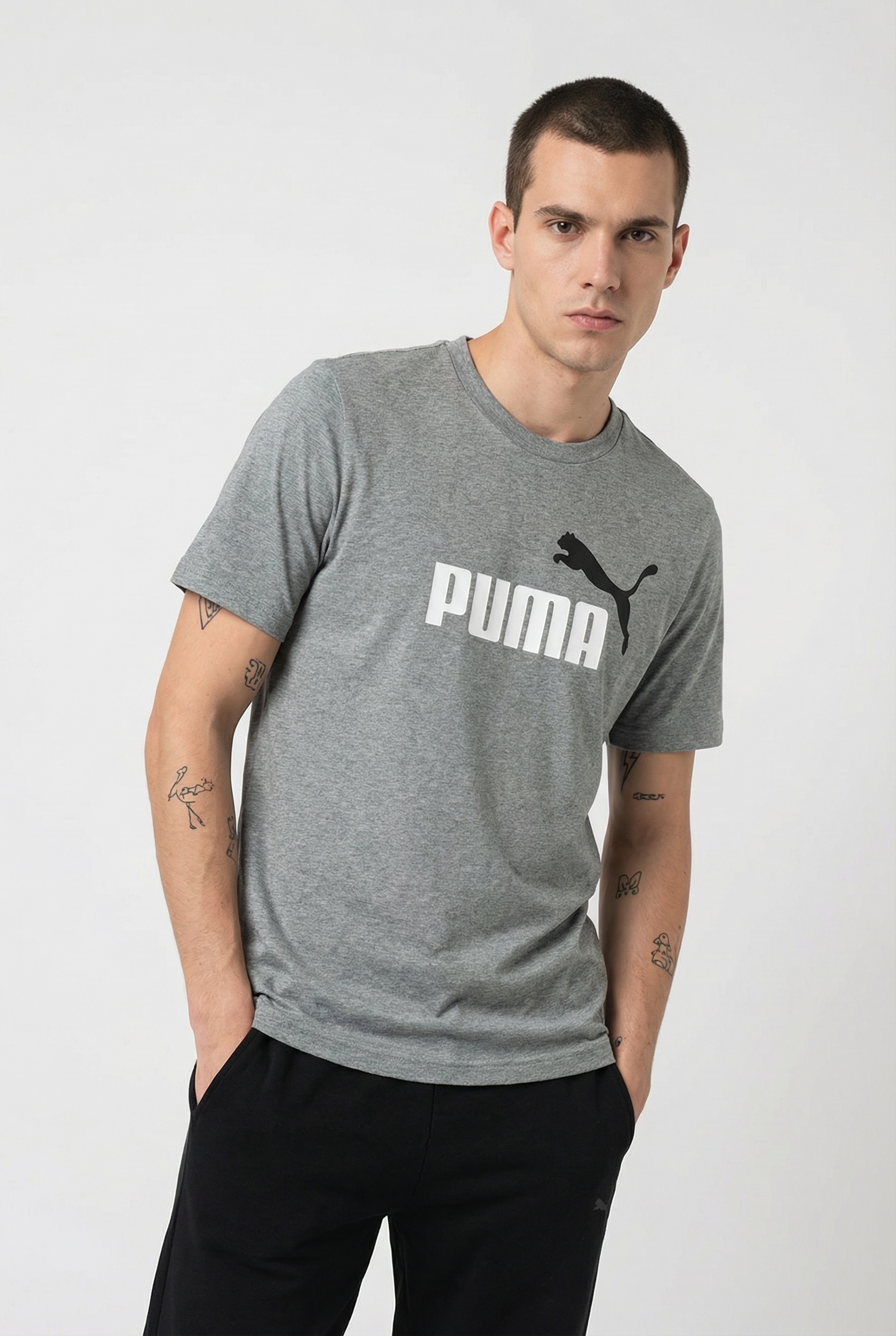 PUMA T-Shirt "GRAPHICS 2 COLOR NO 1 LOGO TEE" Kurzarm, mit Rundhalsausschnitt, mit Print-Applikation