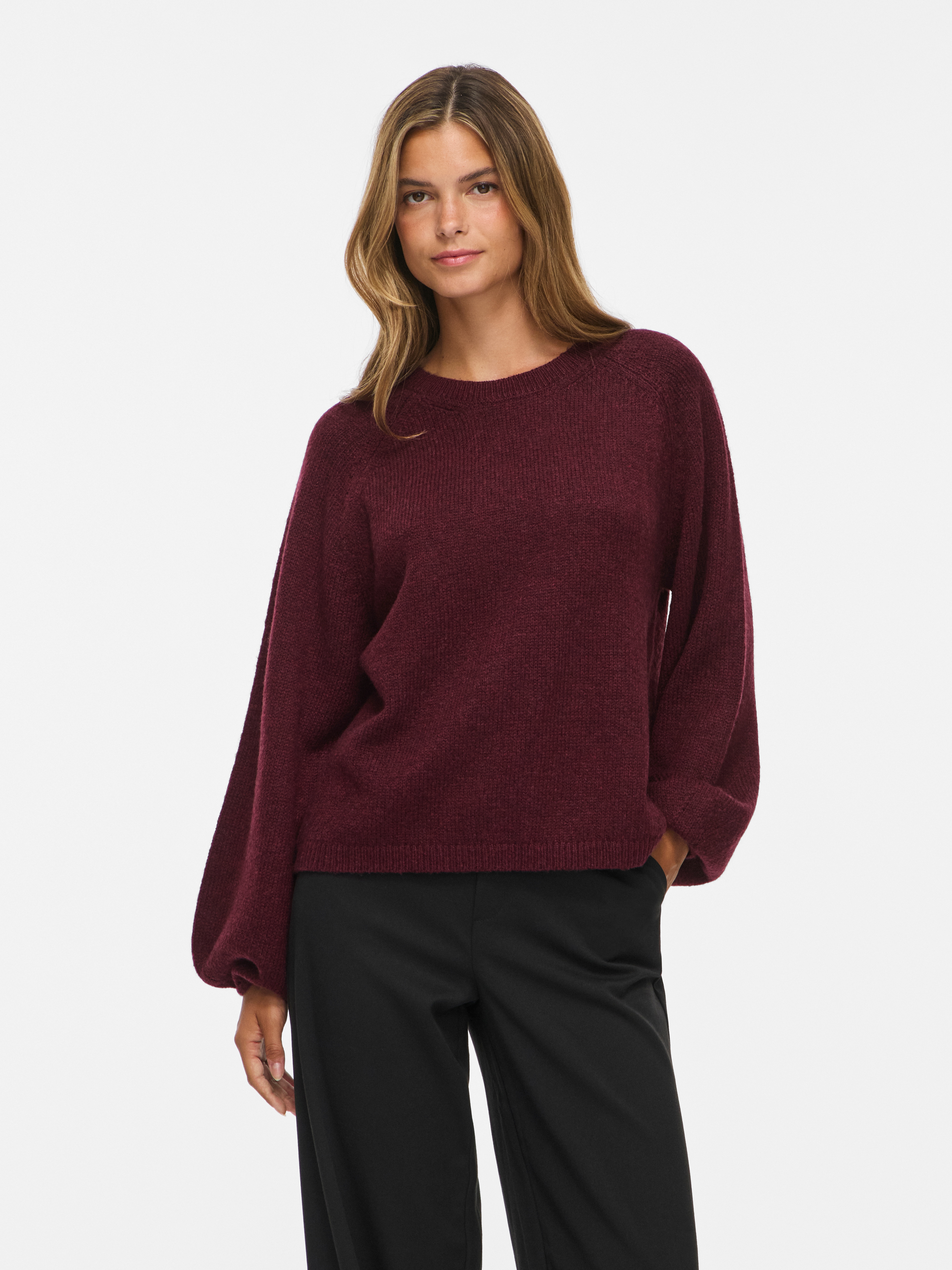 Vila "VISAPNA O-NECK L/S KNIT TOP/PB/1" mit Rundhalsausschnitt, aus Strick, Regular Fit