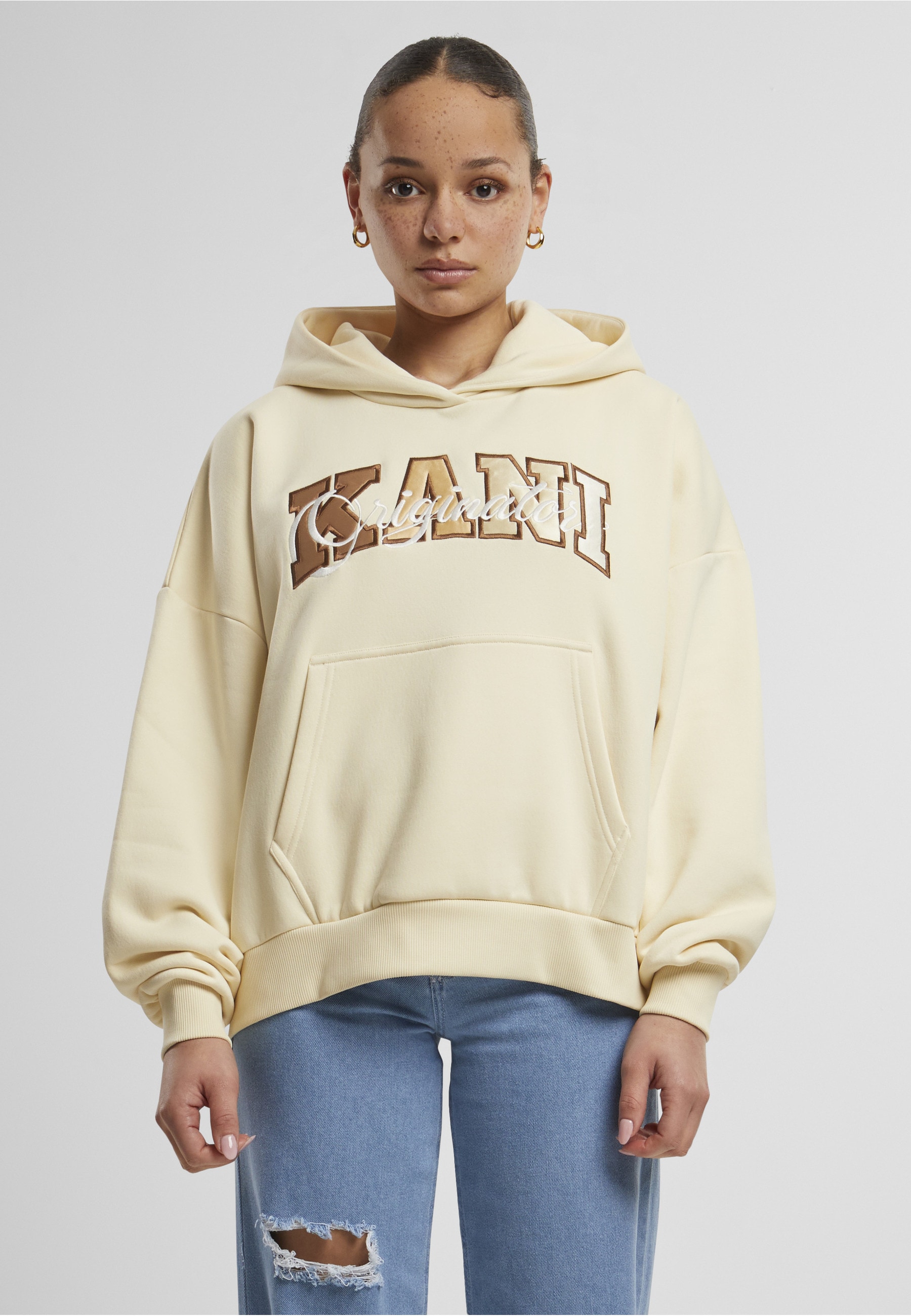 Karl Kani Kapuzenpullover »Karl Kani Damen KW242-030-2 Karl Kani Serif Originator Os Hoodie« 1 Stk.