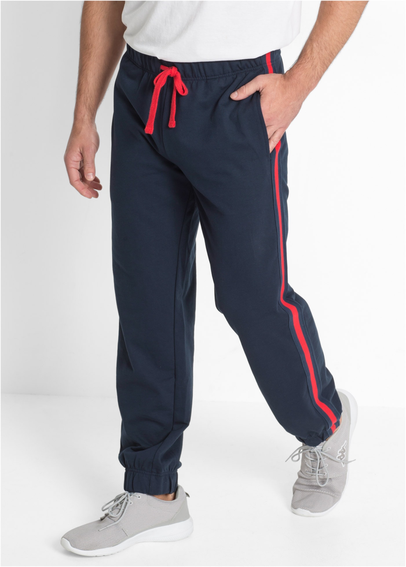bonprix aus Baumwolle und Polyester, mit vollelastischem Bund, Regular Fit