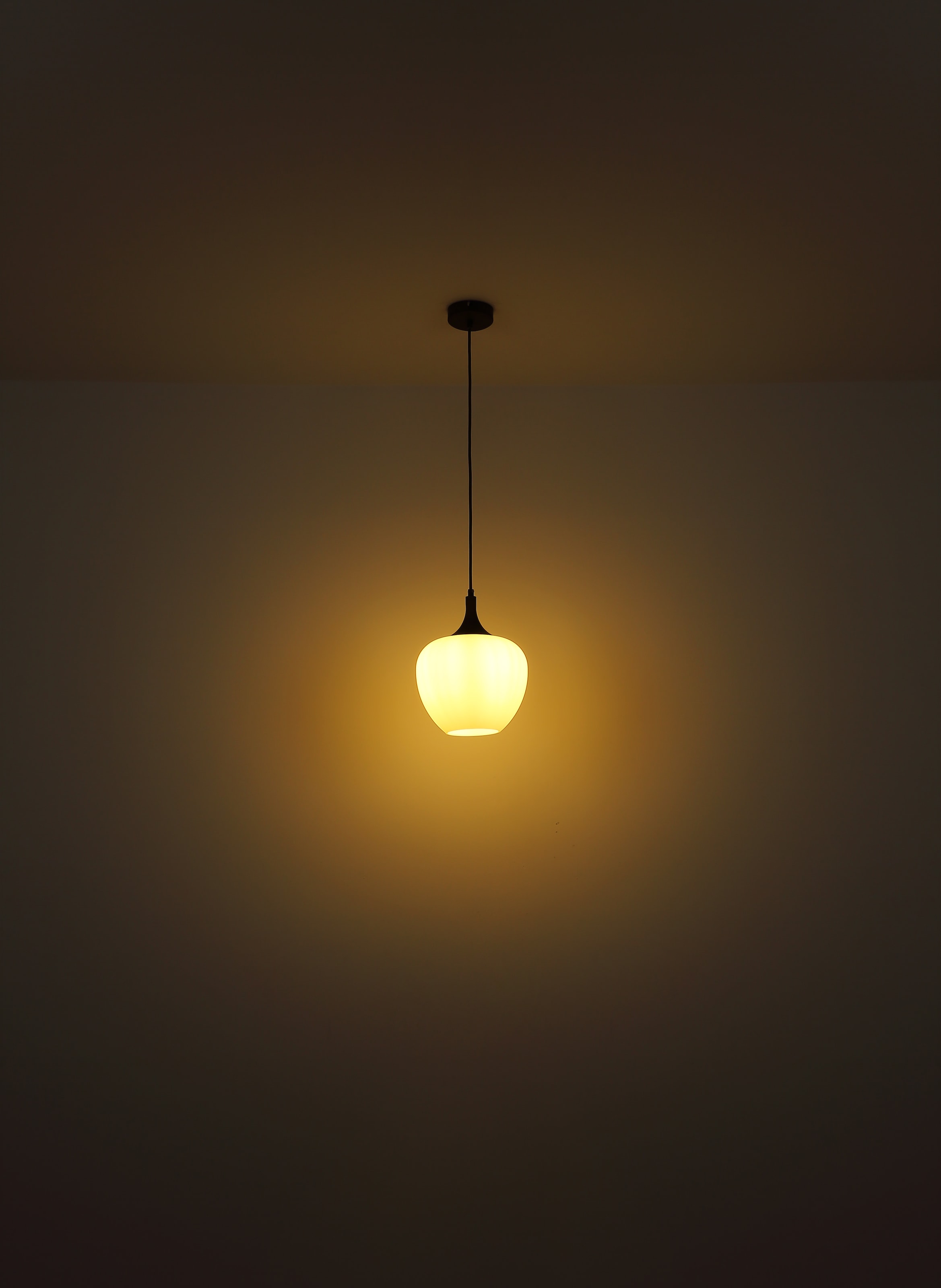 GLOBO LIGHTING Hängeleuchte »MAXY«, Leuchtmittel E27 | ohne Leuchtmittel, Hängelampe/Pendelleuchte/Glas opal/kaffeefarben/Wohnzimmer