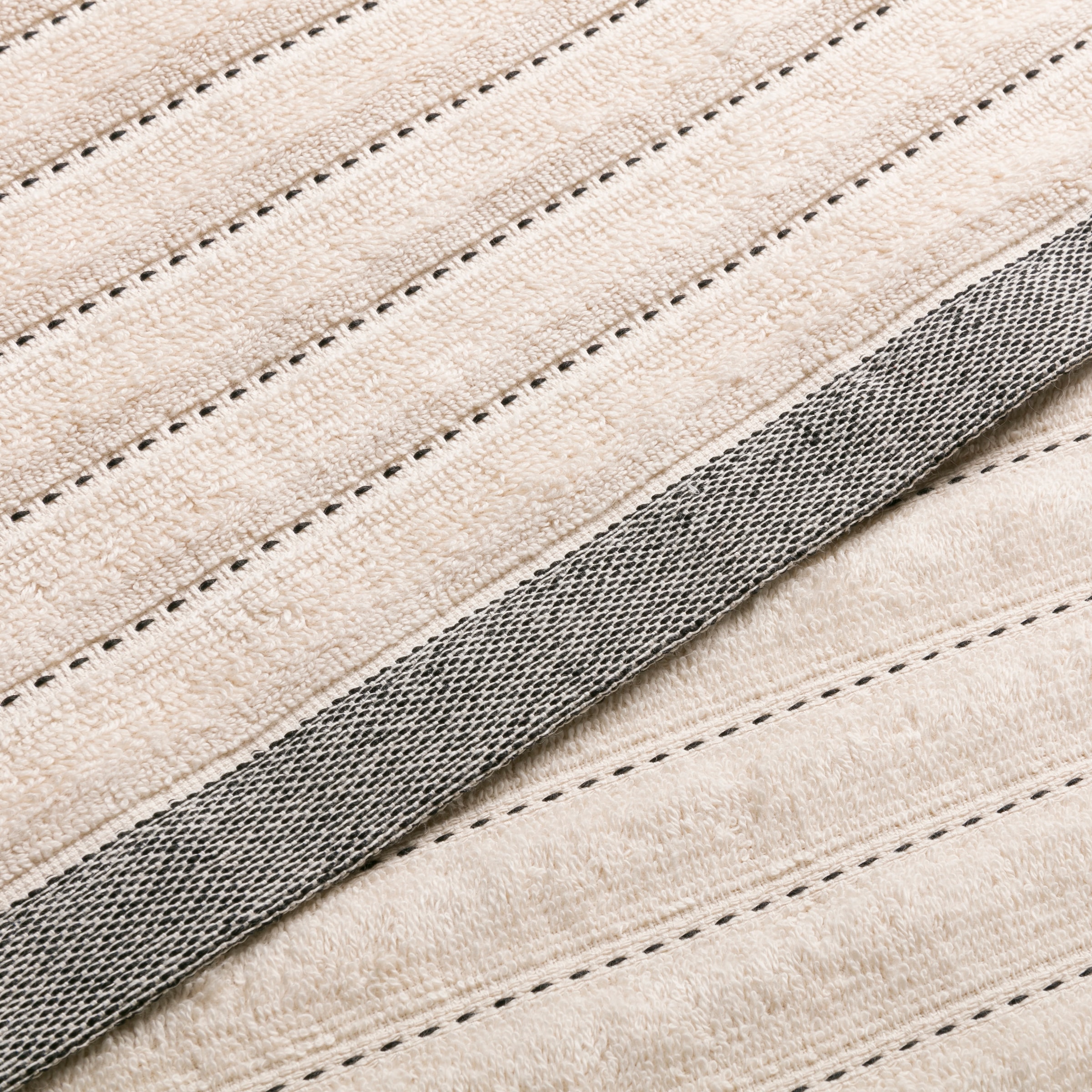 Möve Handtuch »New Heritage«, (1 St.), Mit 520g/m2 sehr voluminös