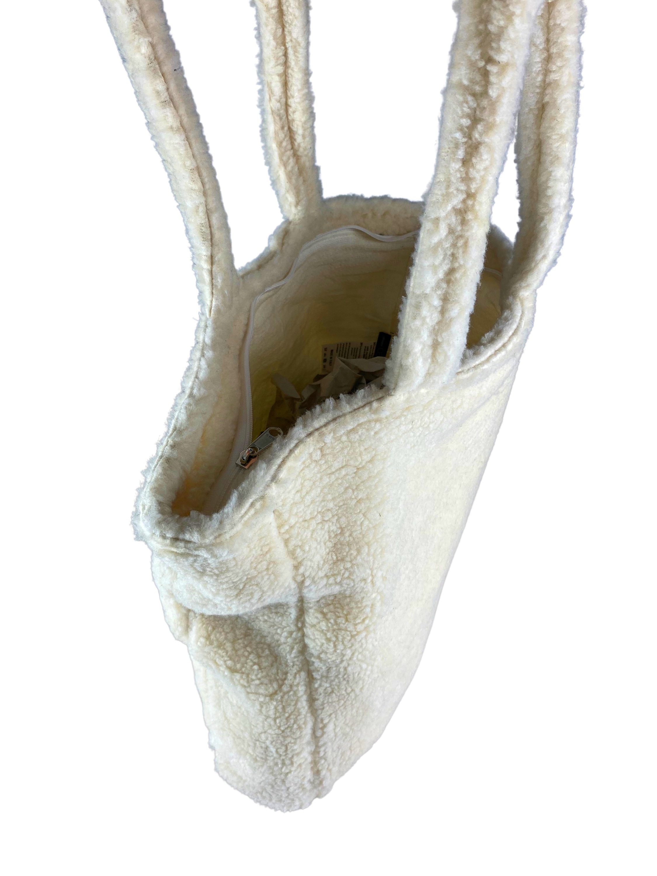 COLLEZIONE ALESSANDRO Schultertasche »Teddy« aus weichem Teddymaterial