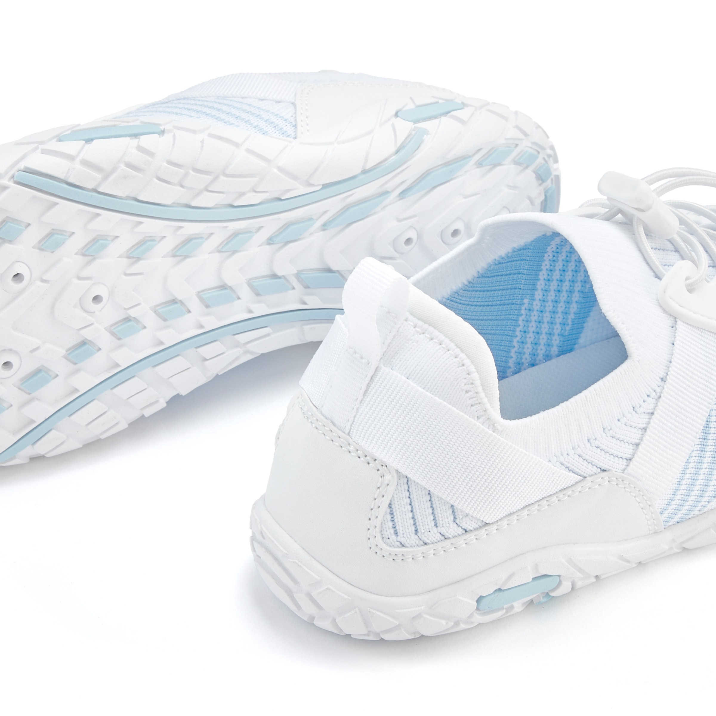 Sneaker LASCANA "Slip-On-Sneaker", Damen, Gr. 38, blau (weiß, hellblau), Obermaterial: 50% Lederimitat, 50% Textilmaterial. Decksohle: 100% Textilmaterial. Futter: 100% Textilmaterial. Laufsohle: 100% Synthetik, mehrfarbig, Basic, Schuhe Sneaker, Freizeit 3