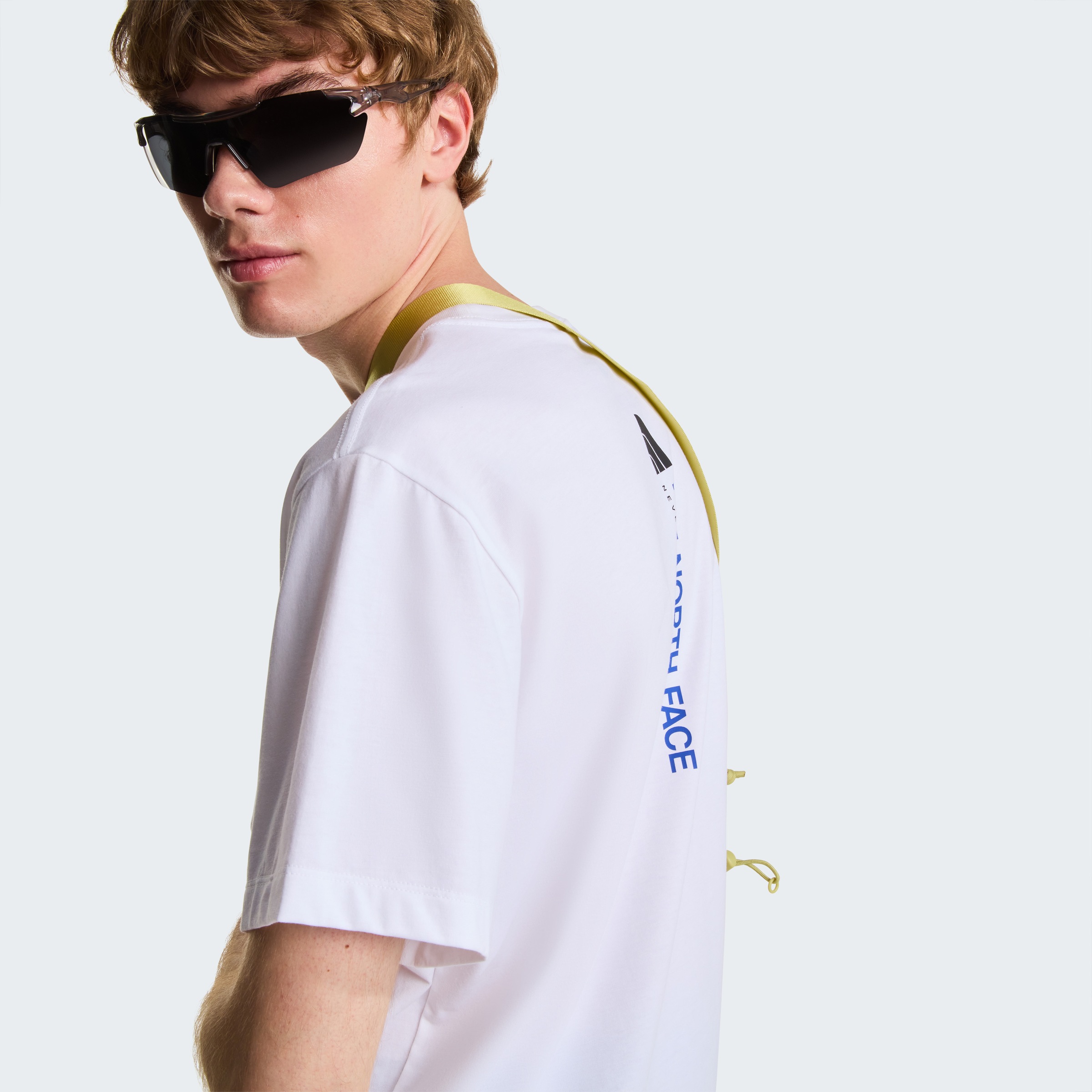 The North Face T-Shirt »M VERTICAL REGULAR SHORT SLEEVE TEE-GRAPHIC« 1 tlg. für Sportmode und Outdoormode, modernes Design