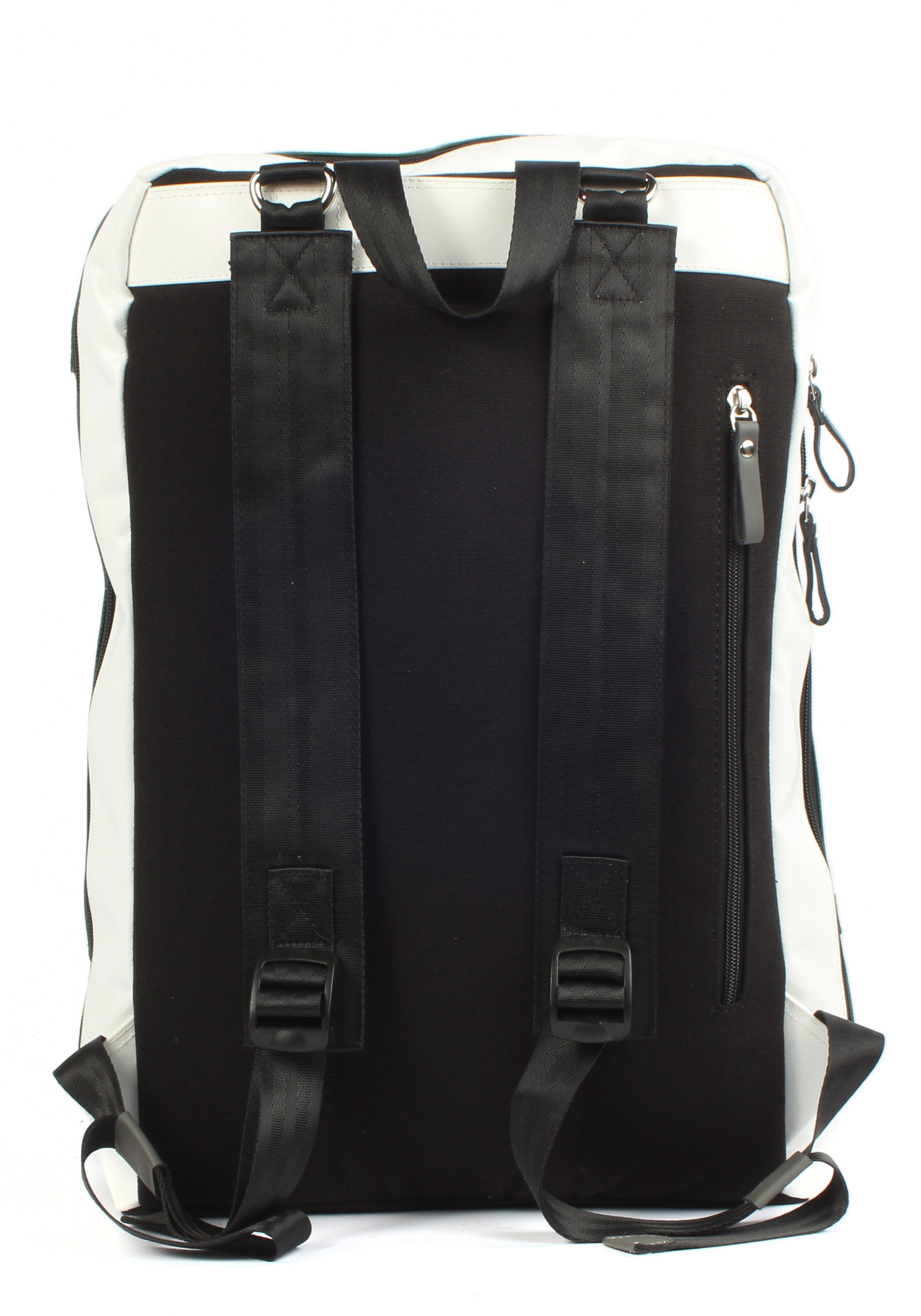 7clouds Laptoprucksack »Novis 7.1 B«, mit recyceltem PET