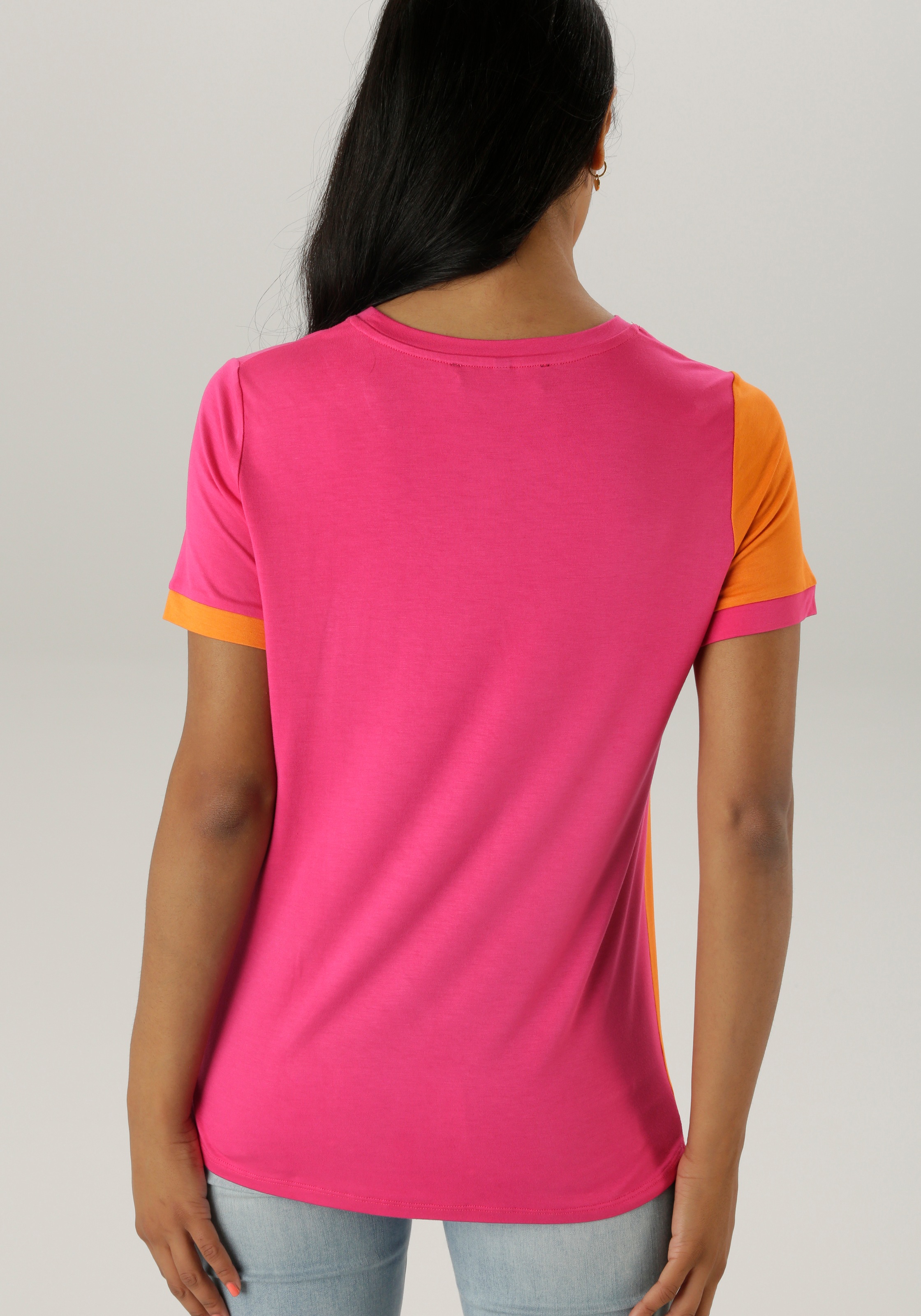 Aniston SELECTED T-Shirt, mit trend- und farbstarken Colorblock günstig online kaufen