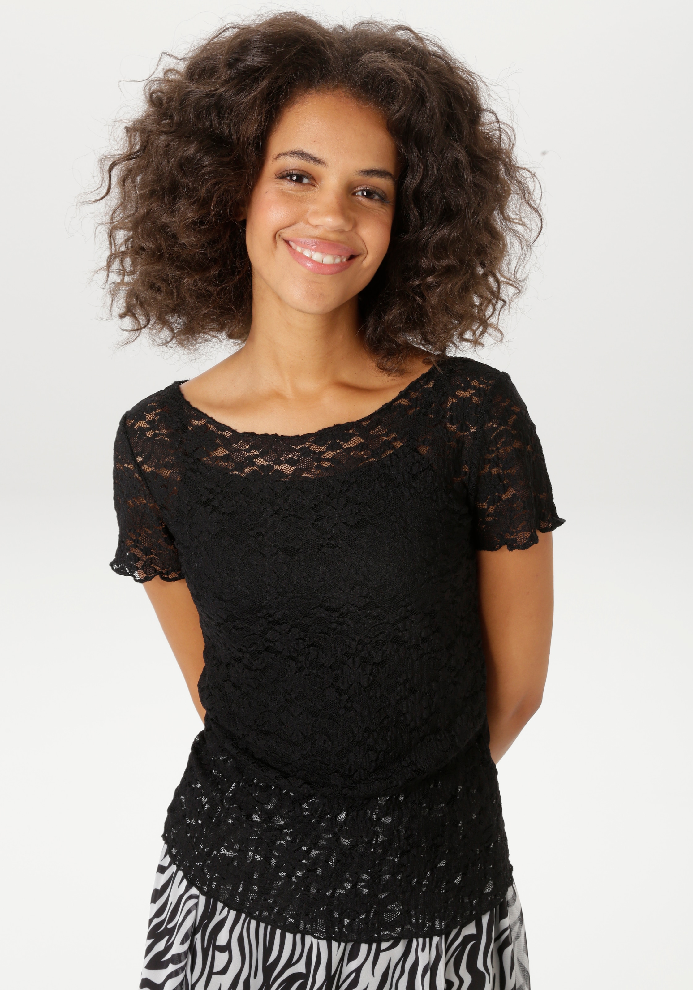 Aniston CASUAL T-Shirt aus floraler Häkelspitze
