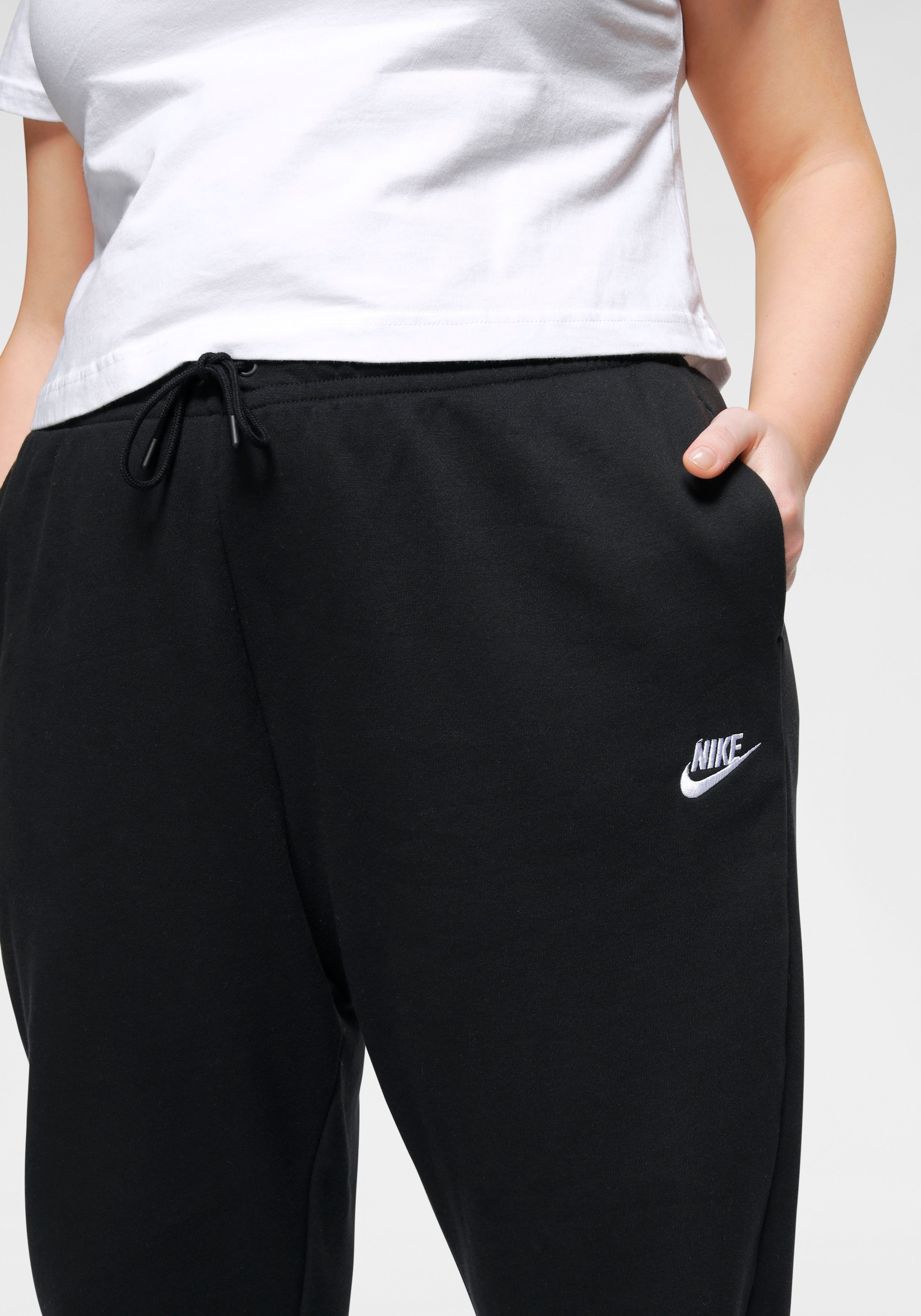 Nike Sportswear Jogginghose »W NSW ESSNTL PANT REG FLC PLUS SIZE« auf  Rechnung online bestellen | BAUR | Jogginghosen
