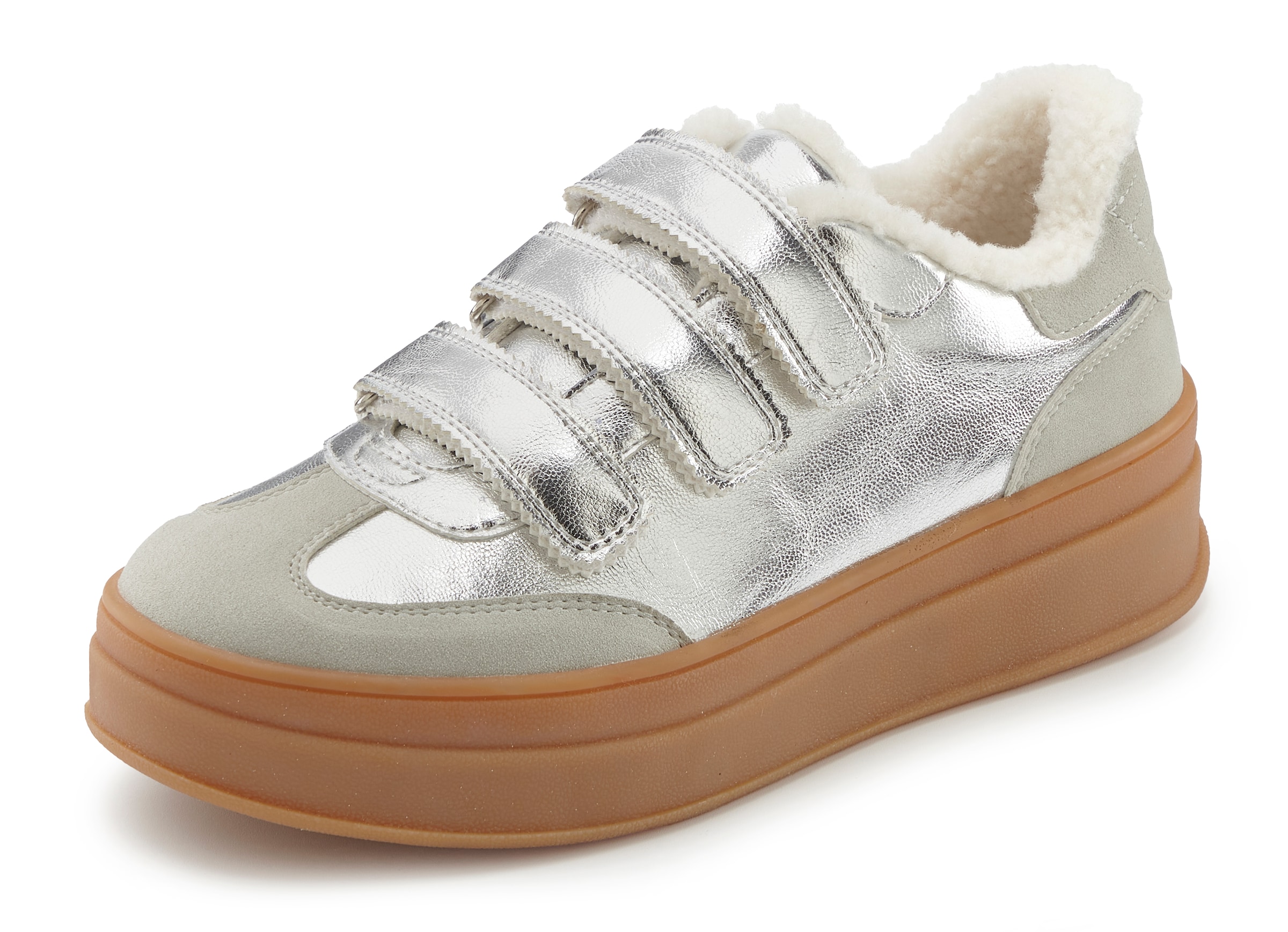 LASCANA Sneaker, Freizeitschuh, Halbschuh mit Teddyfell VEGAN