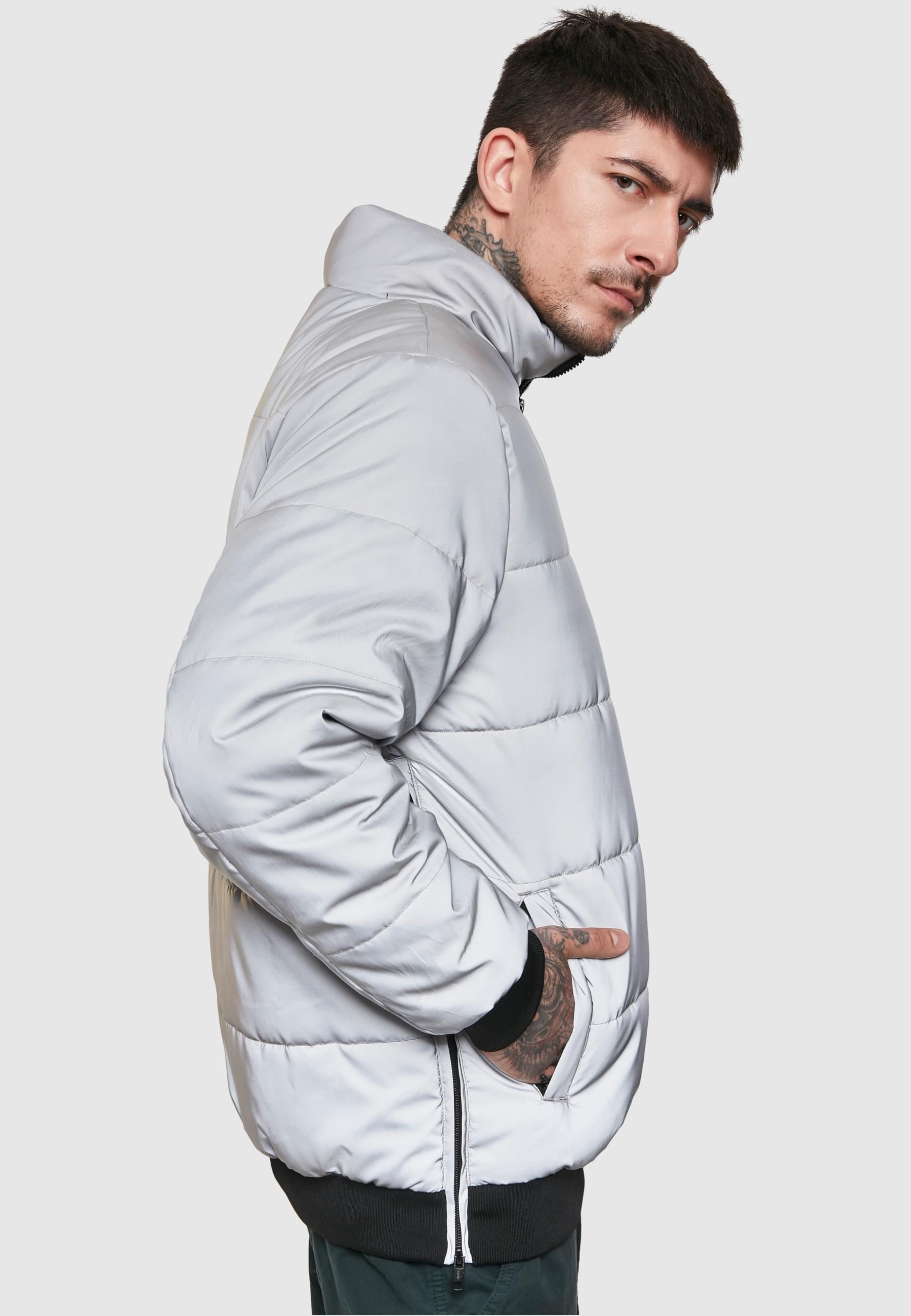 URBAN CLASSICS Winterjacke »Urban Classics Herren Reflective Pullover Jacket«, (1 St.), ohne Kapuze
