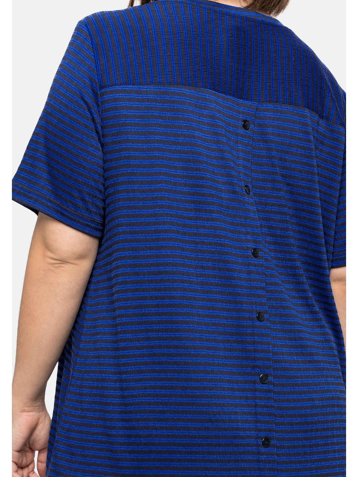 Sheego Longshirt »Große Größen«, mit Zierknopfleiste und Passe im Rücken  für kaufen | BAUR