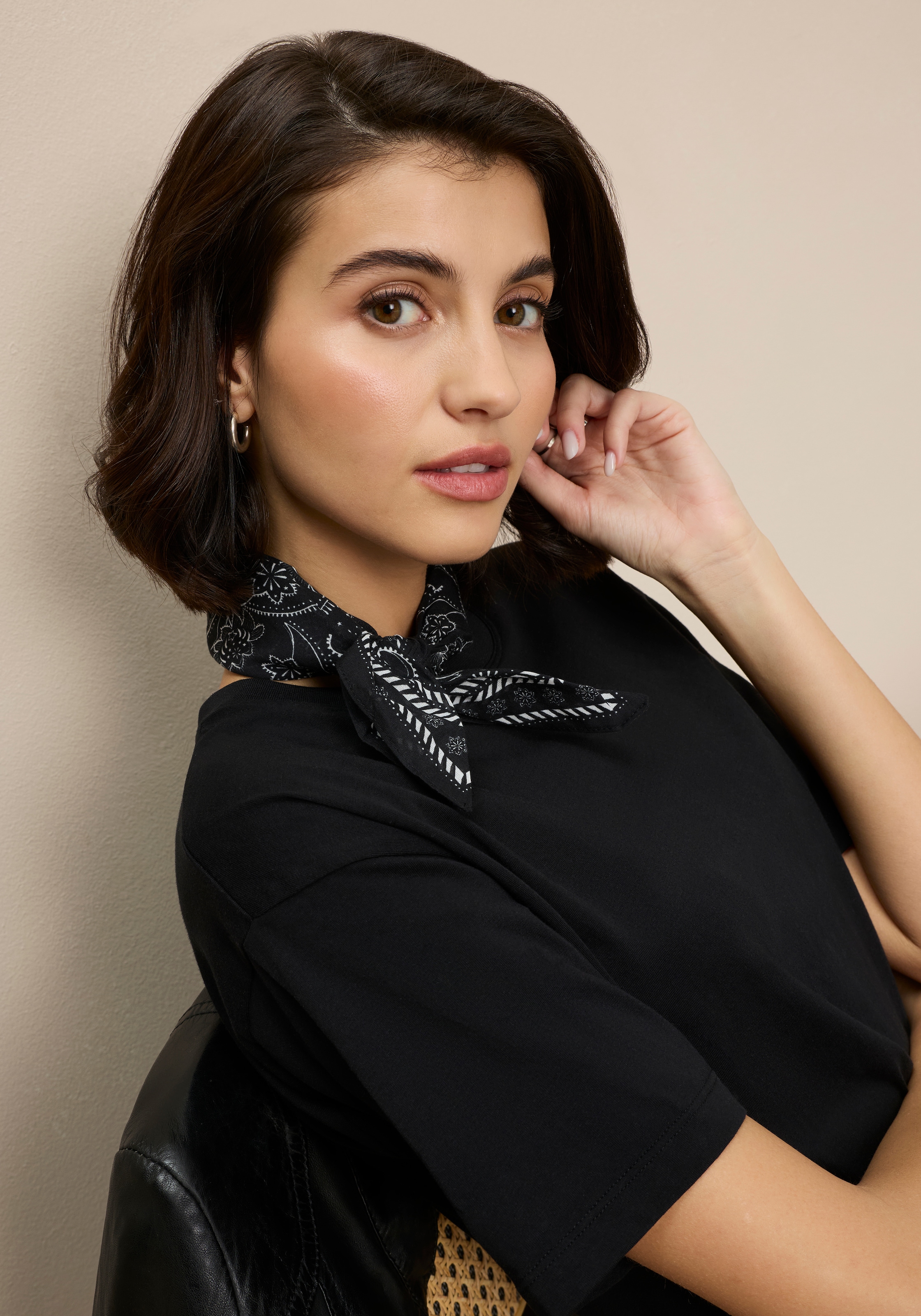 Tamaris Oversize-Shirt in Longform mit abgerundetem Saum