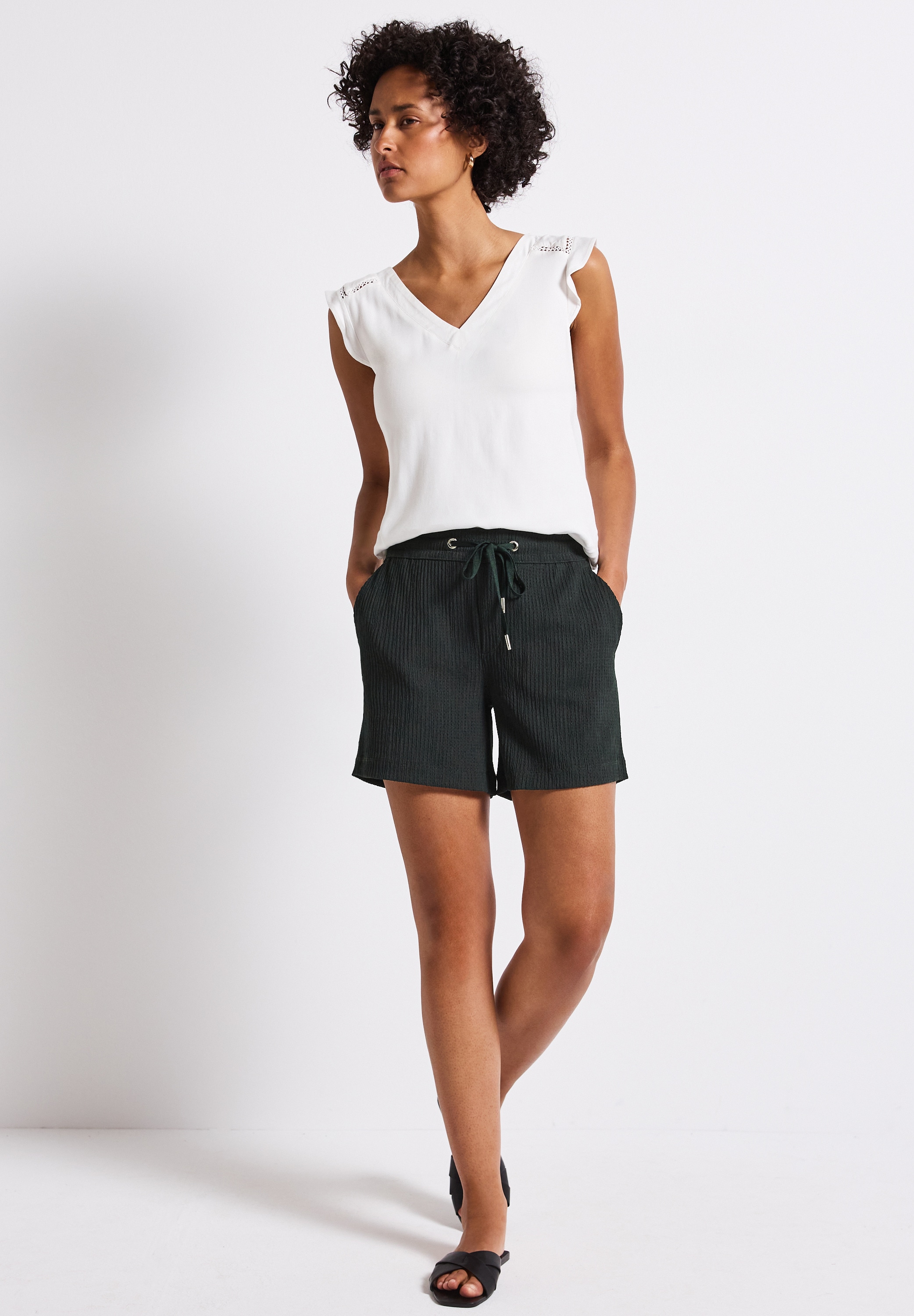 STREET ONE Shorts, Sommerhose mit Struktur