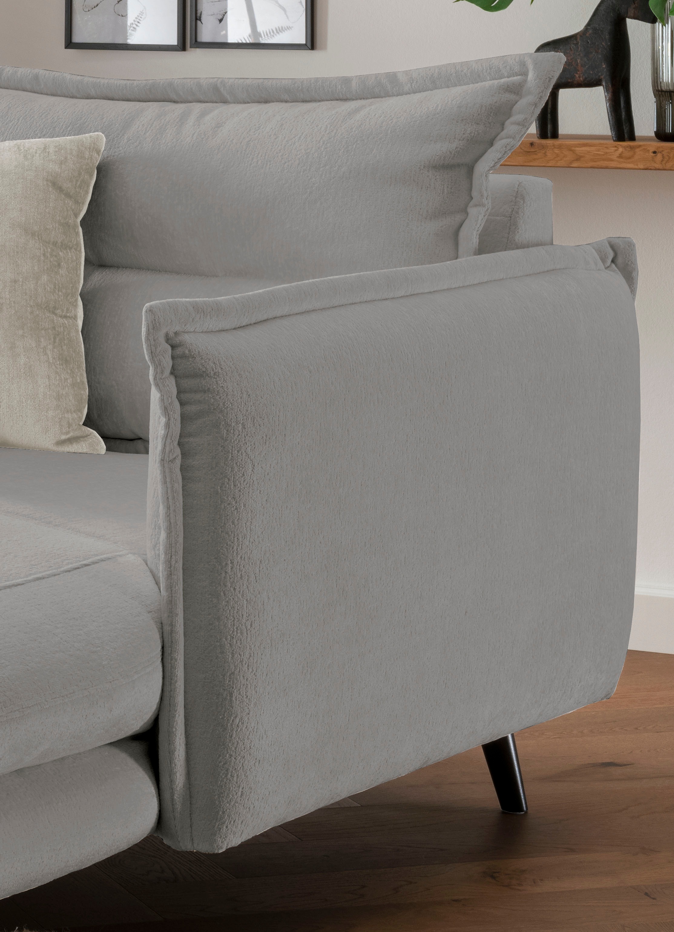 INOSIGN Loveseat »Lazio«, moderner Sessel mit einer bequemen Polsterung, 2 Stk. Zierkissen