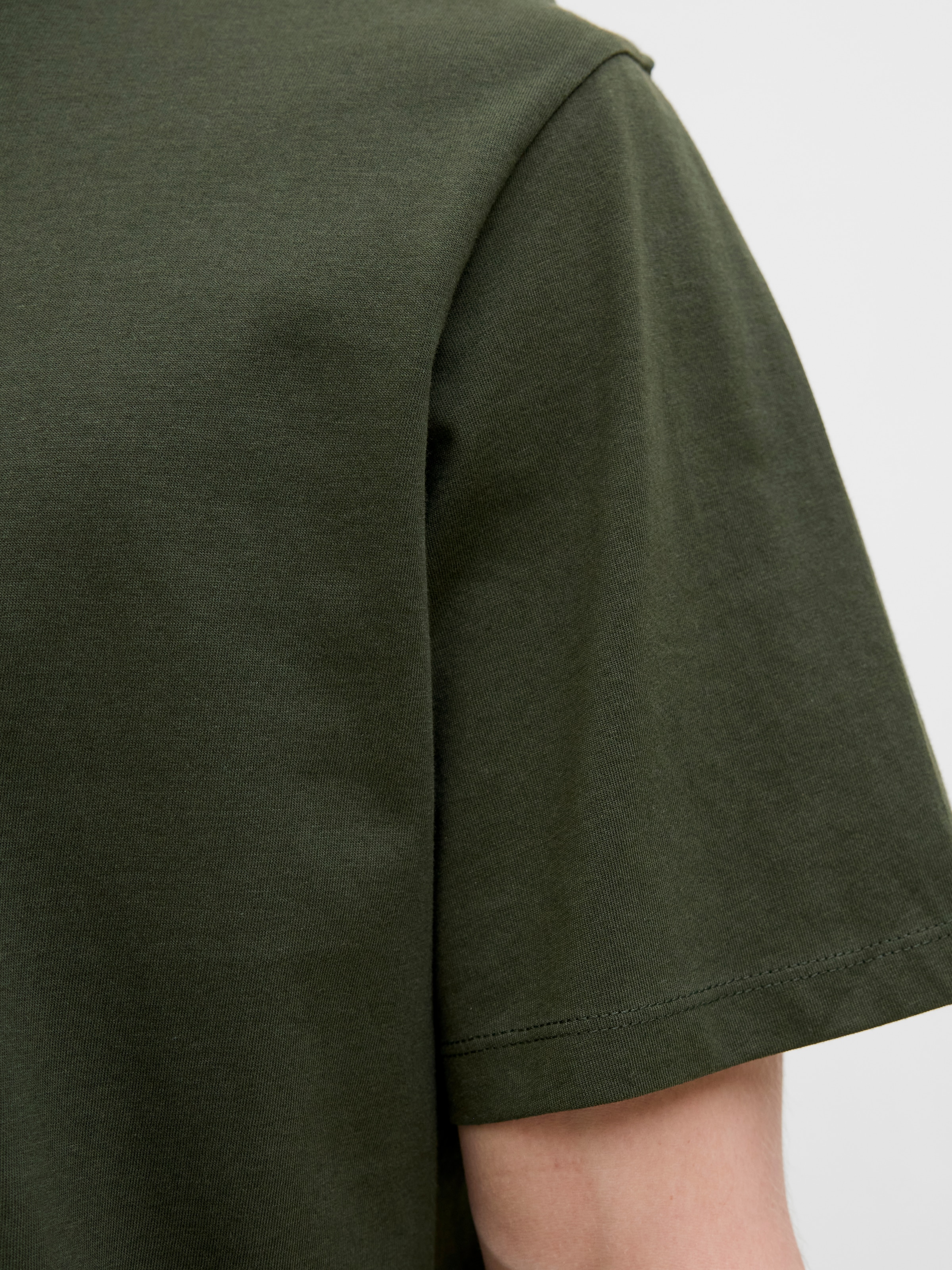 Jack & Jones Rundhalsshirt »JJECORP GRAPHIC TEE SS O-NECK NOOS«, mit Logo Print