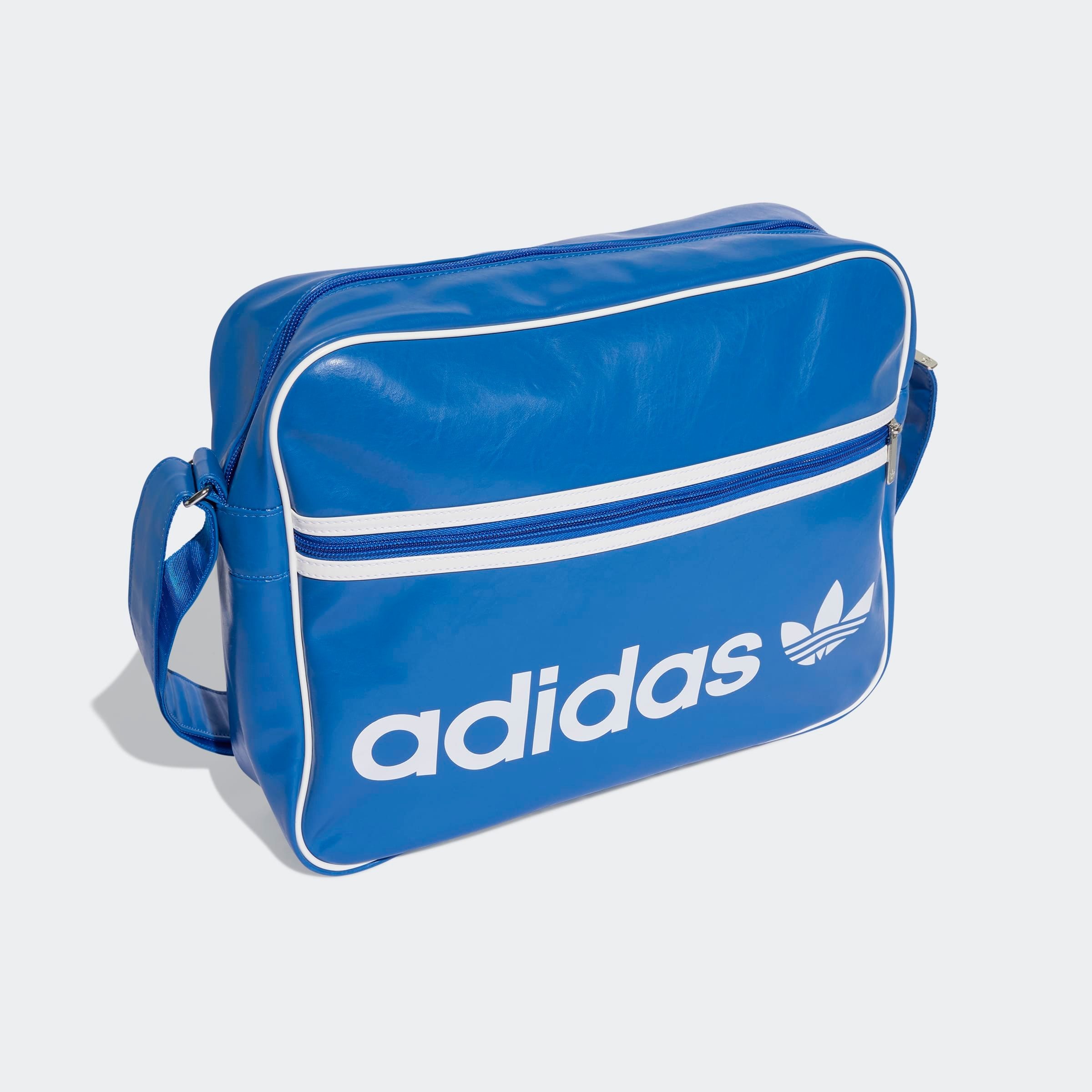 Sporttasche ADIDAS ORIGINALS "AIRLINER OG", blau, Obermaterial: 100% Polyurethan, Taschen Sporttasche, Schultertasche im angesagten Retrolook 2