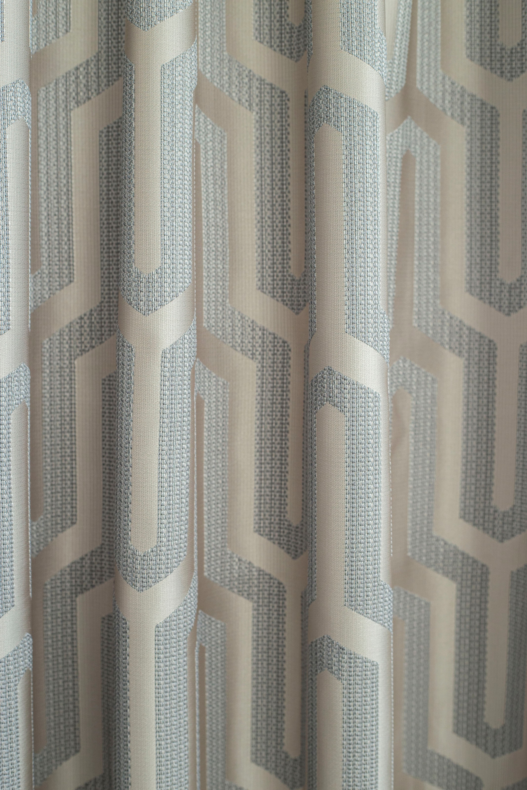 HOMING Vorhang »Tiaro«, (1 St.), blickdicht, geometrisch, Wohnzimmer, Schlafzimmer