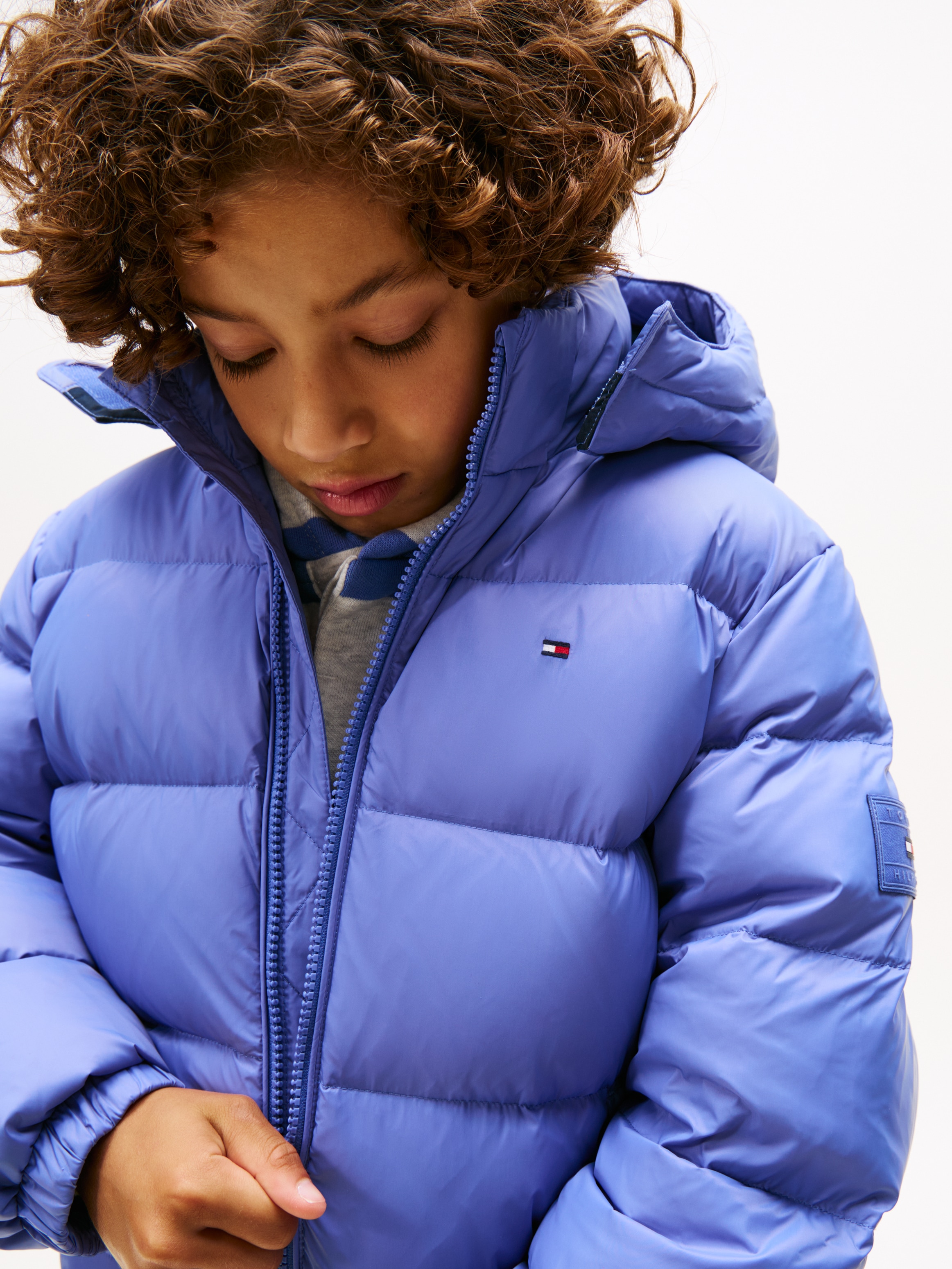 Tommy Hilfiger Steppjacke »ESSENTIAL DOWN JACKET« mit Kapuze Kinder bis 16 Jahre
