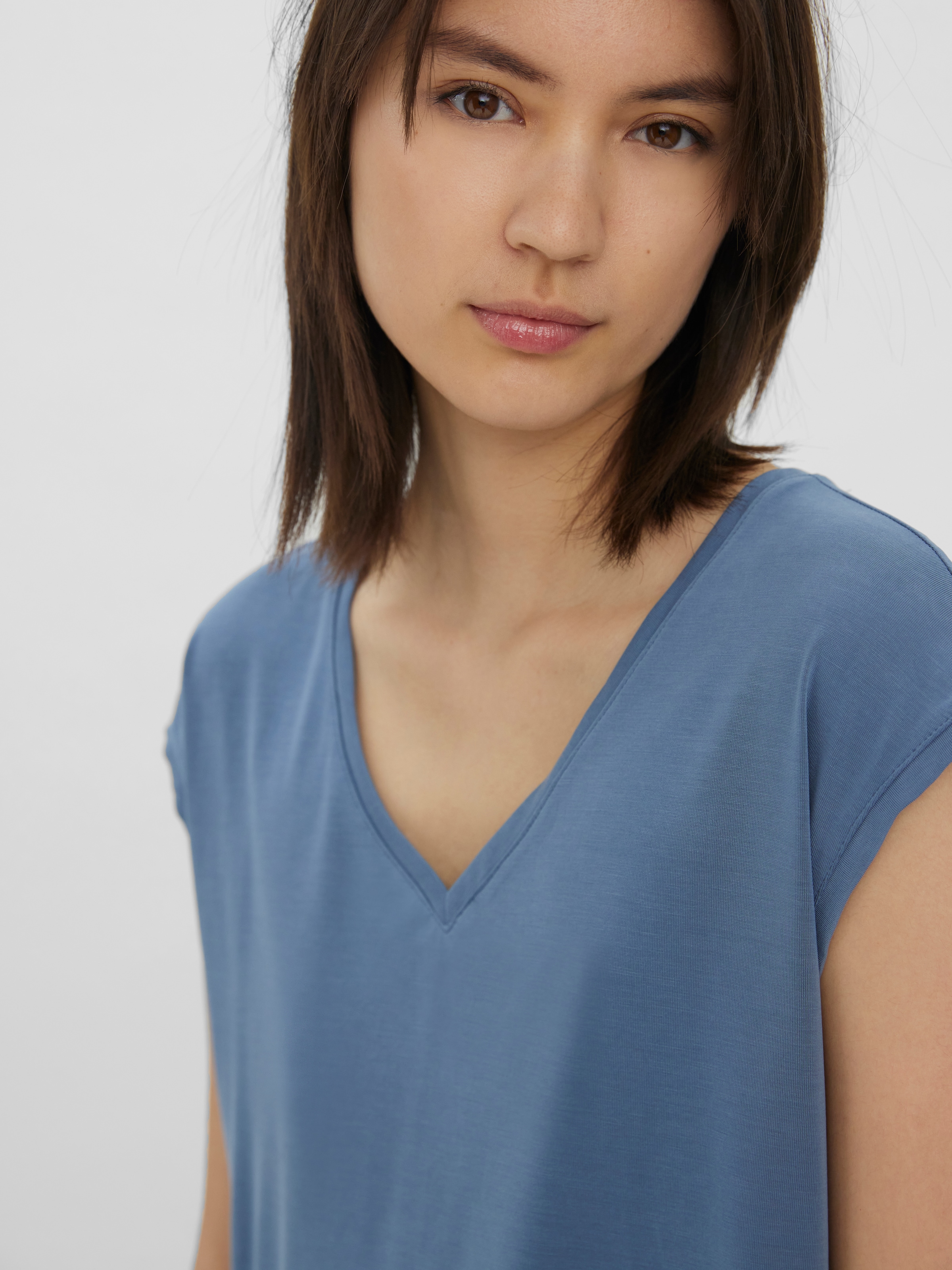 Vero Moda V-Shirt »VMFILLI SS V-NECK TEE GA NOOS« Materialmix, relaxed fit