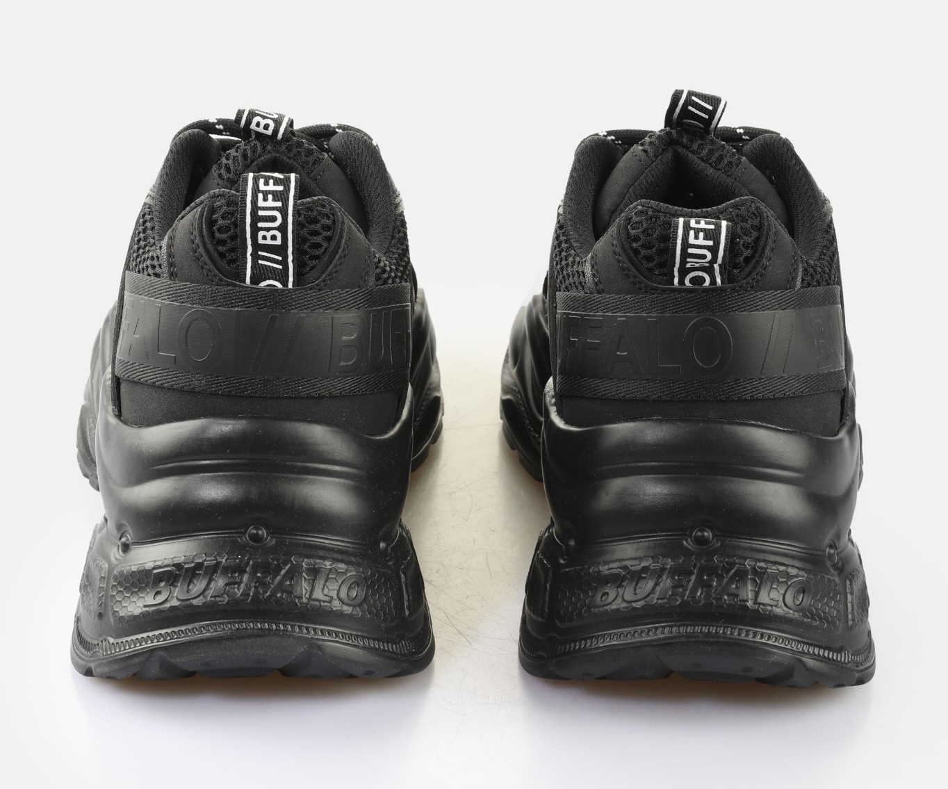 Buffalo Plateausneaker »YUNO«, Chunky-Sneaker, Schnürschuh, Leichtgewicht mit Memory Foam-Innensohle