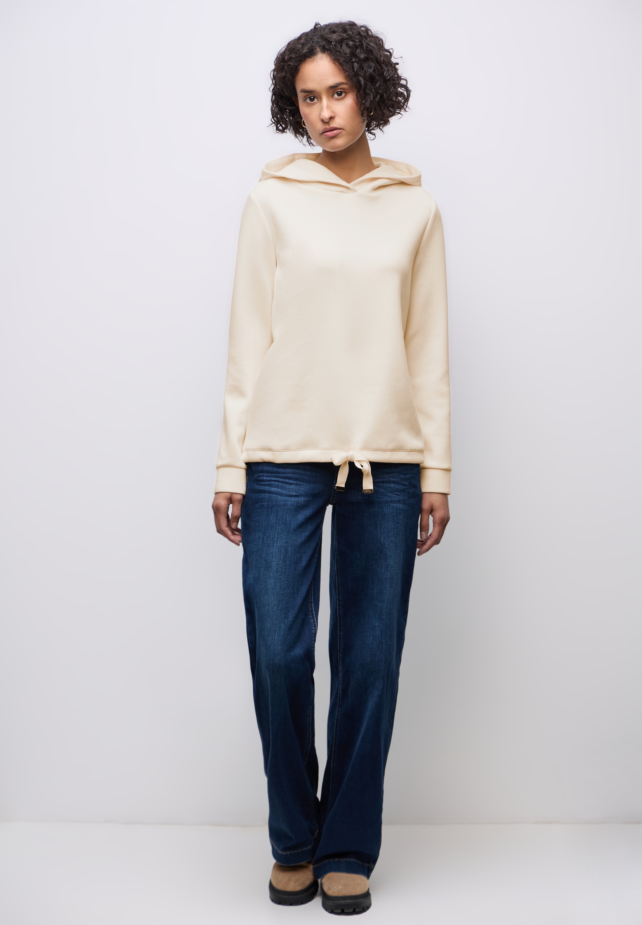 STREET ONE Hoodie , mit elastischem Materialmix
