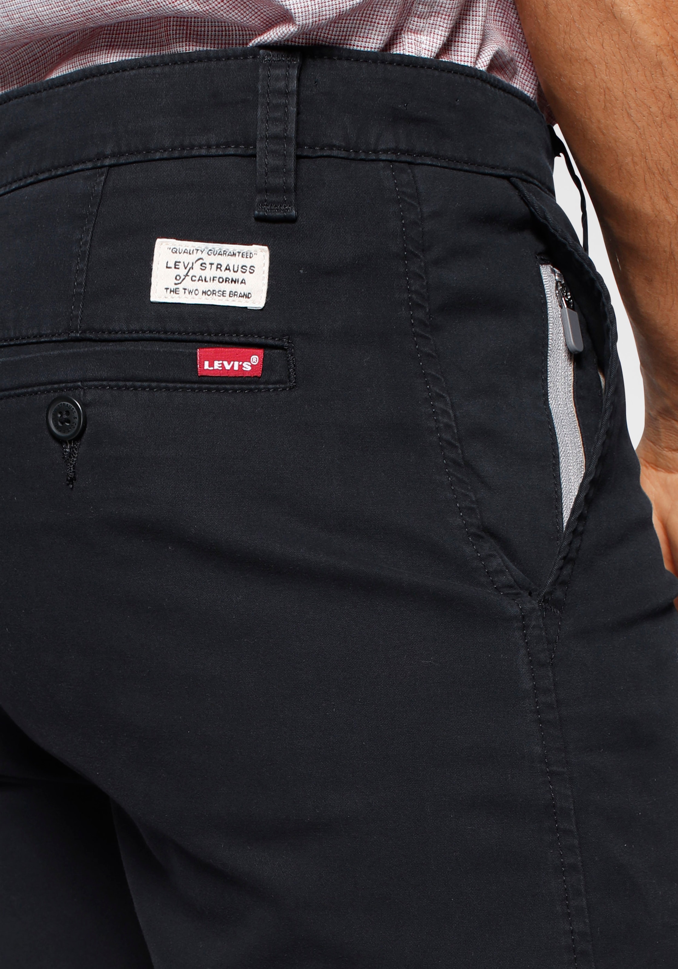 Levi's® Chinoshorts »XX CHINO SHORT II«, Sommerhose mit Logobadge