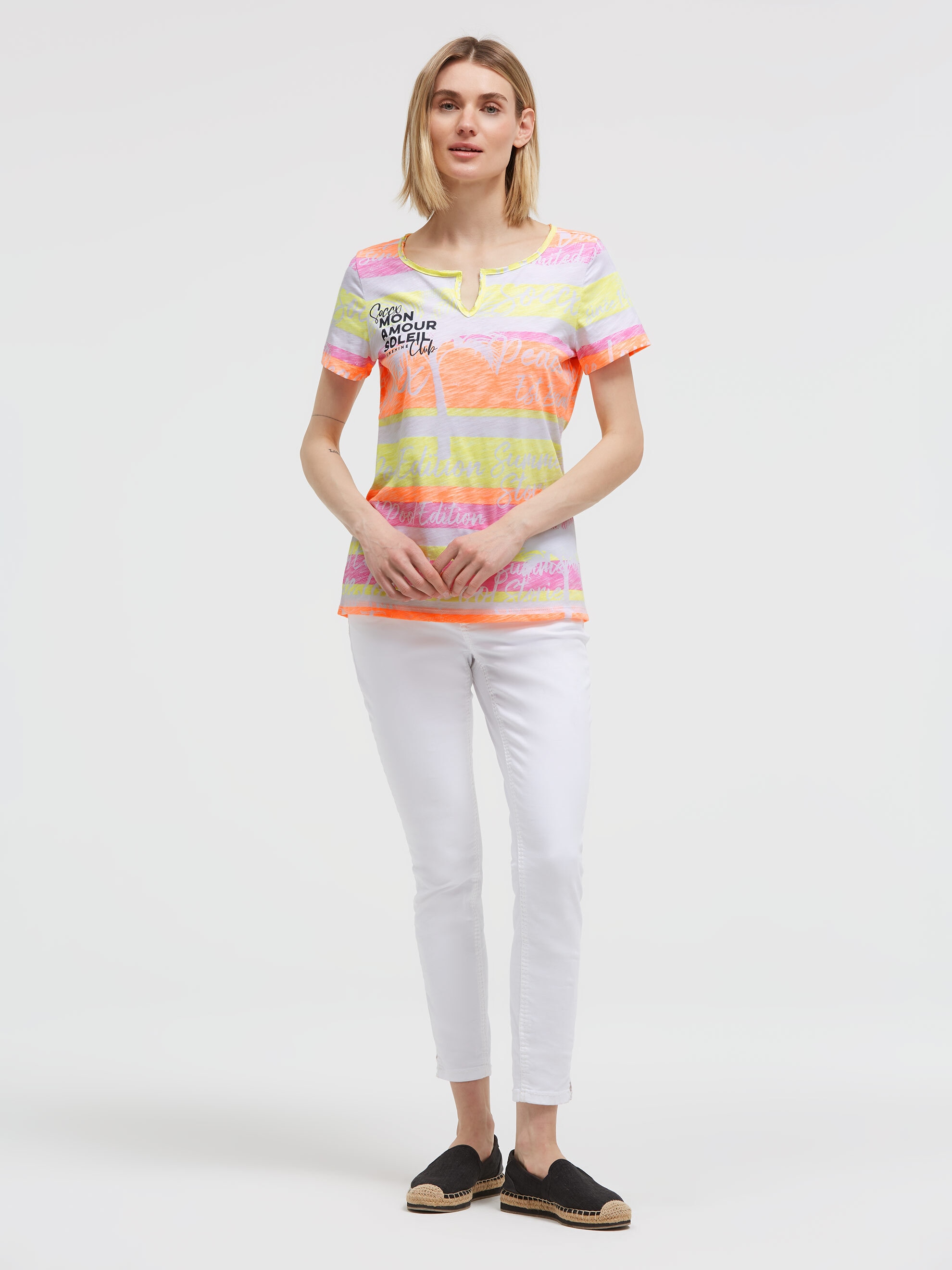SOCCX V-Shirt mit All Over-Print