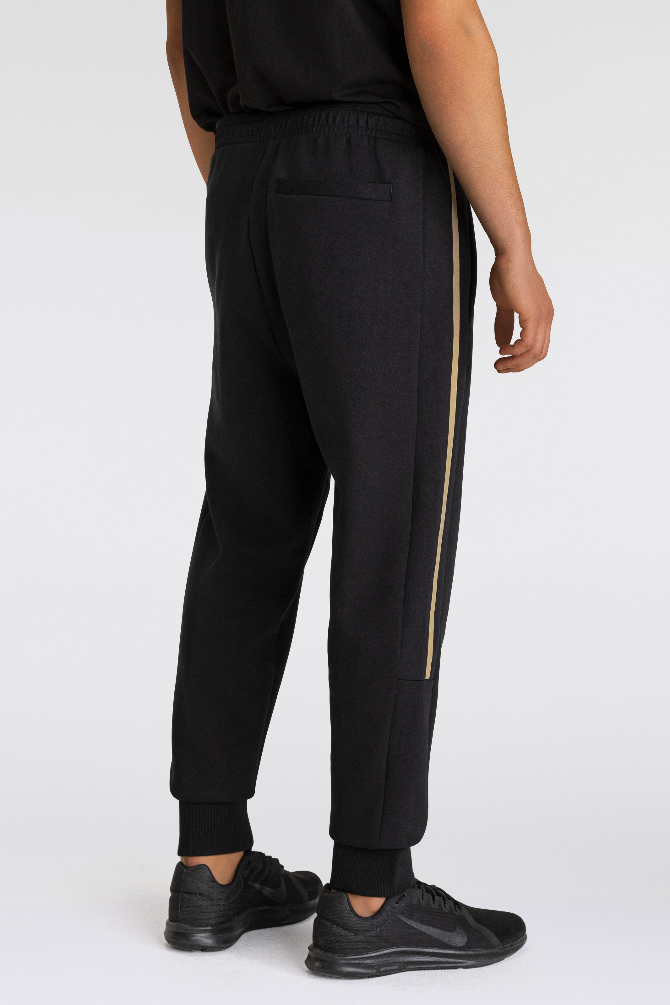 BOSS GREEN Jogginghose »Hadikonos«, mit BOSS Logodruck