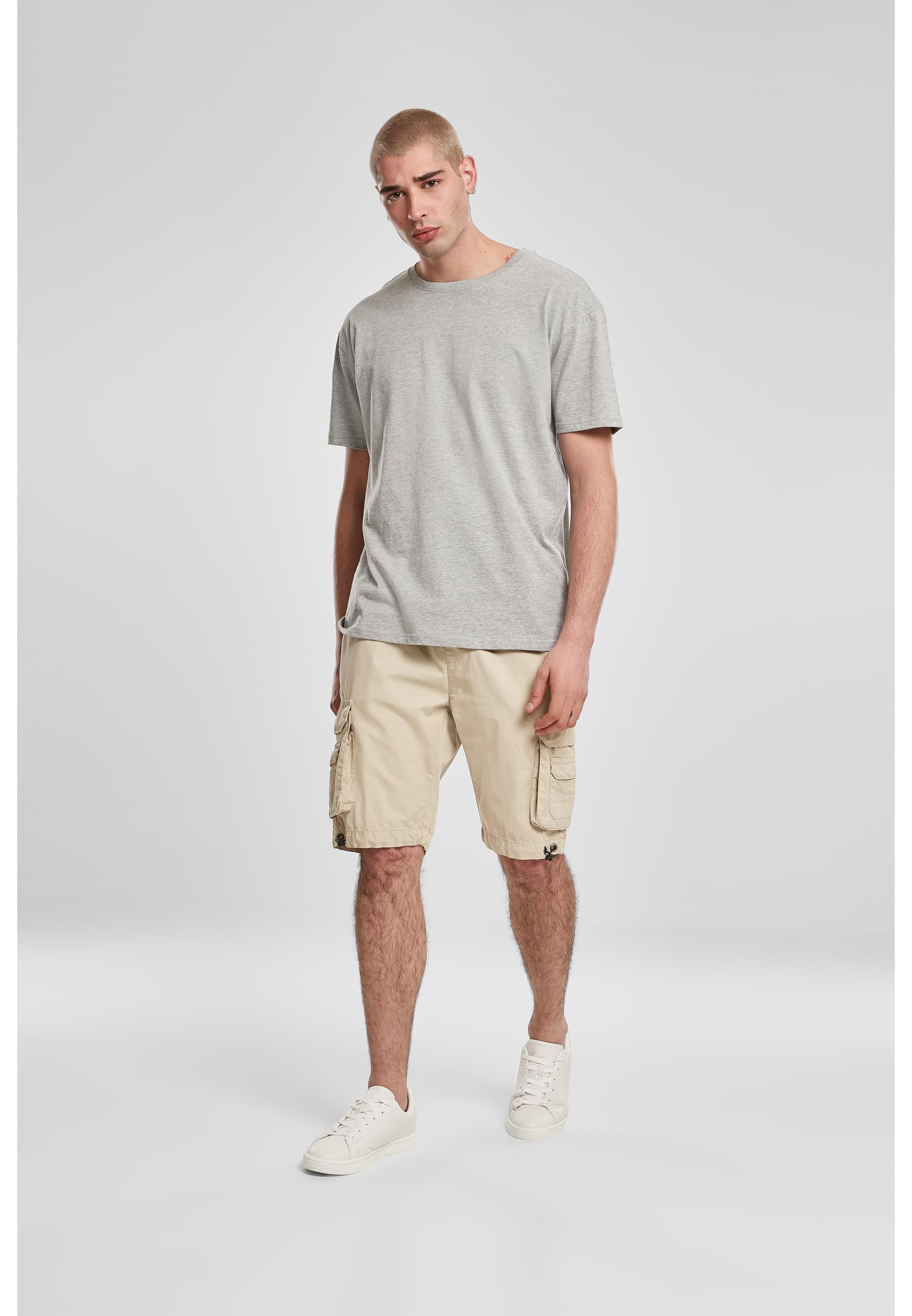 URBAN CLASSICS Stoffhose »Urban Classics Herren Double Pocket Cargo Shorts«, (1 tlg.)