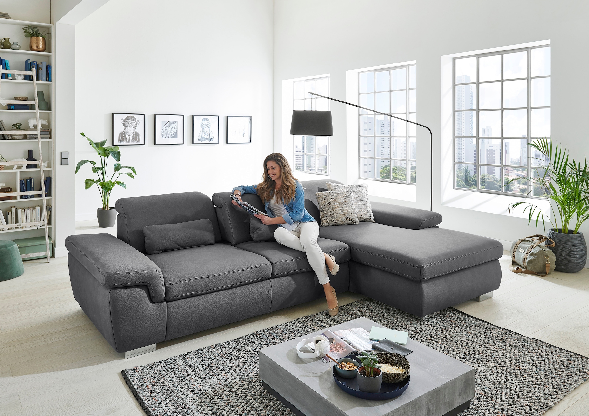Die PlanBar Ecksofa "MP-IN17041 L-Form, Breite 325 cm" Sitztiefenverstellung, optional Kopfteilverstellung & Schlaffunktion