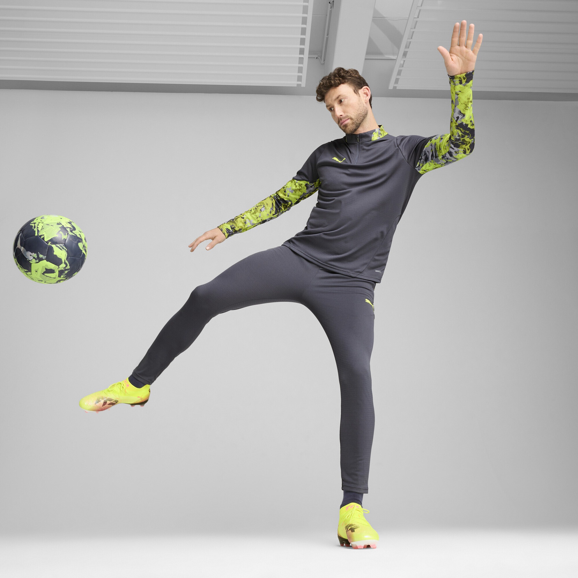 PUMA Sweatjacke »IndividualCUP Fußballtop mit viertellangem Reißverschluss Herren«