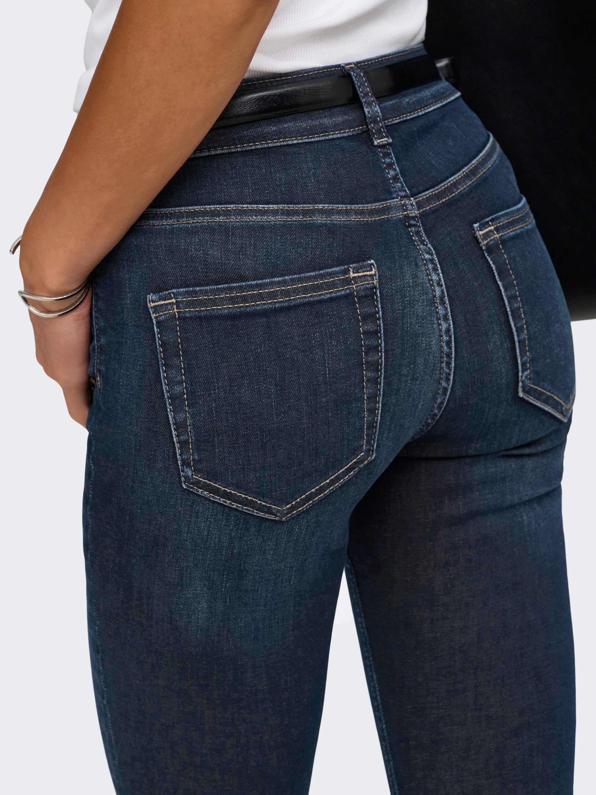 ONLY Skinny-fit-Jeans »ONLBLUSH HW COATED SKINNY ANK DNM REA22« Materialmix, high waist, skinny fit
