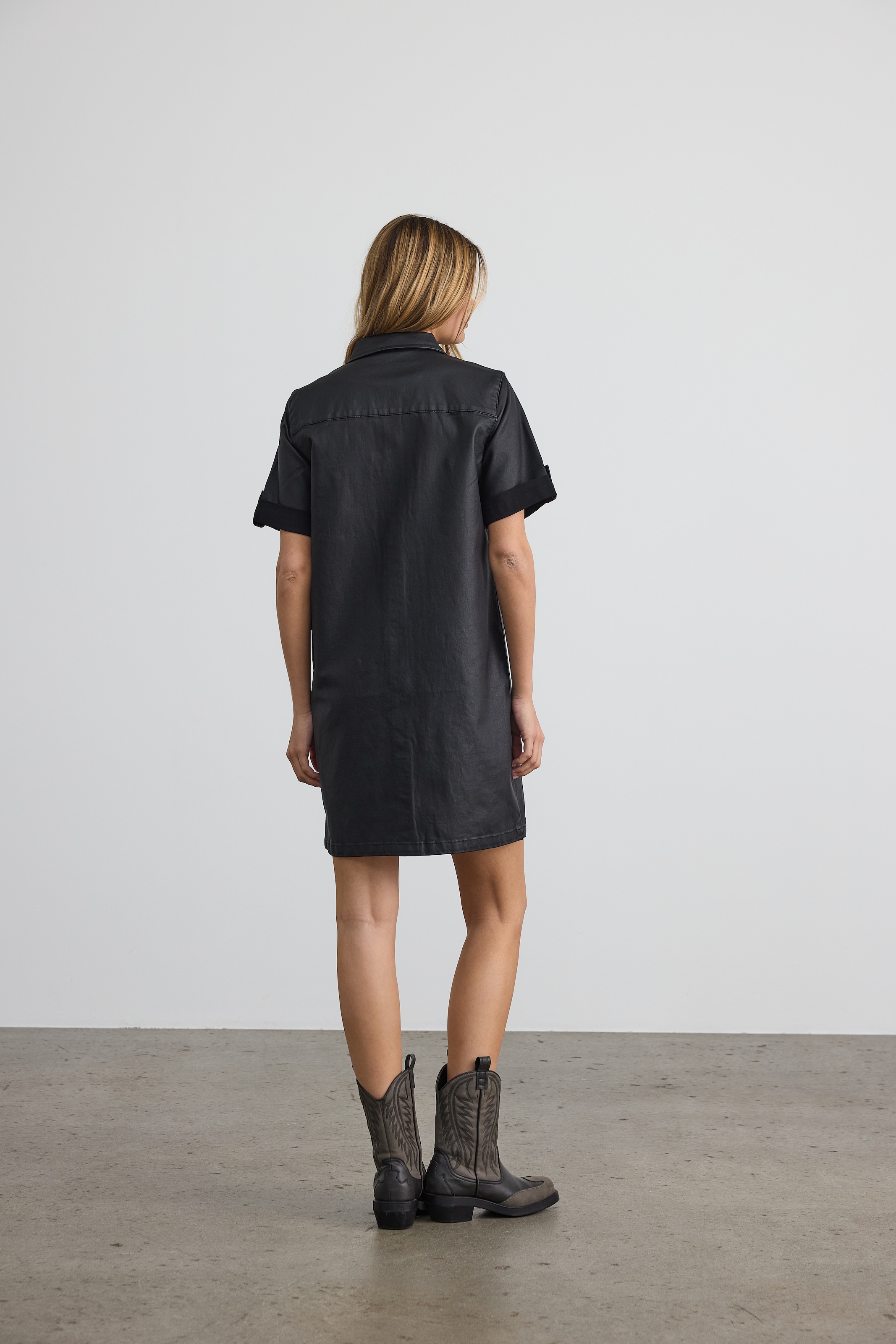 Noisy may Minikleid »NMNEW SIGNE S/S COATED DENIM DRESS NOOS«, Sommerkleid