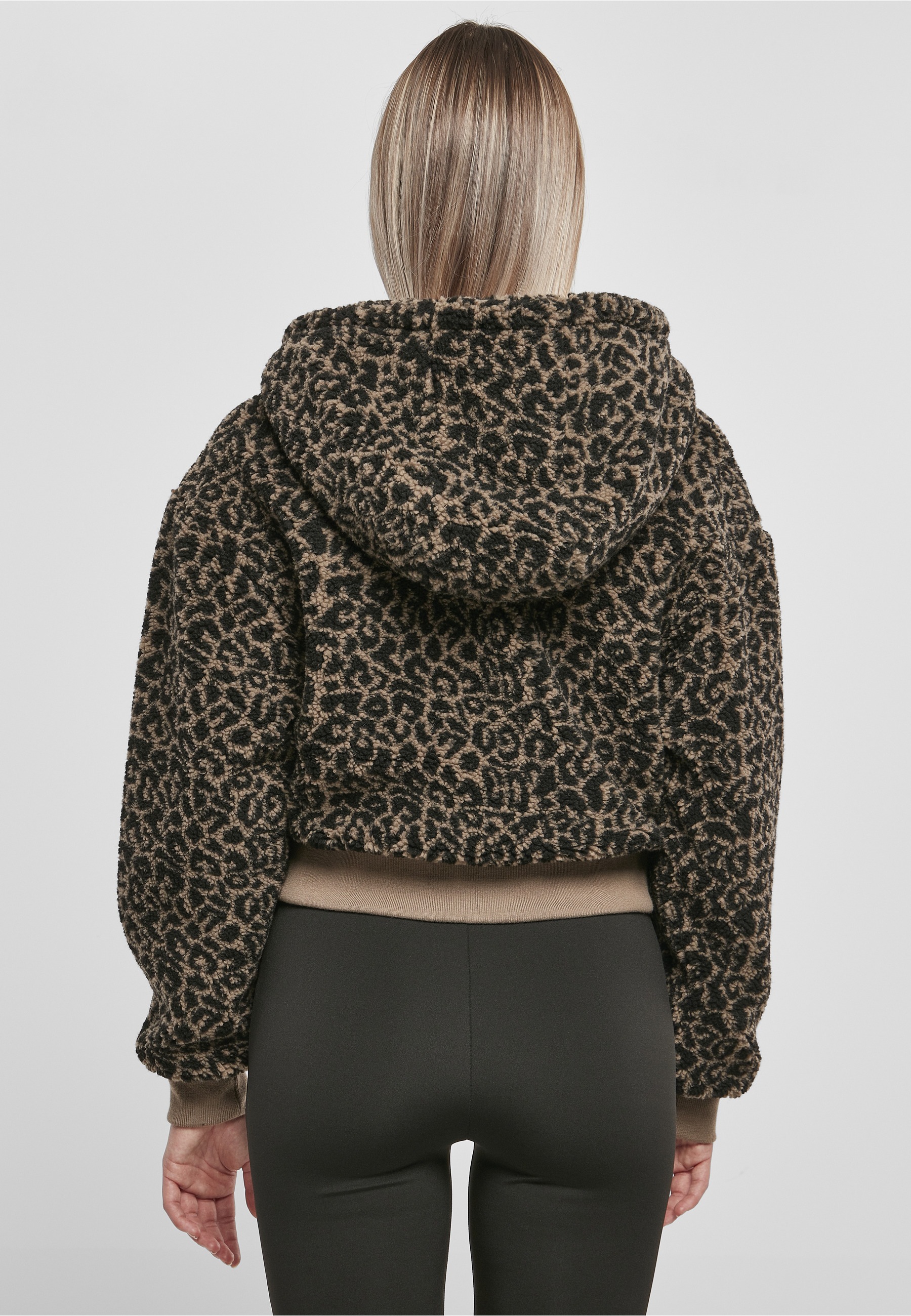 URBAN CLASSICS Langmantel »Urban Classics Damen Ladies Short Oversized AOP Sherpa Jacket« 1 Stk.