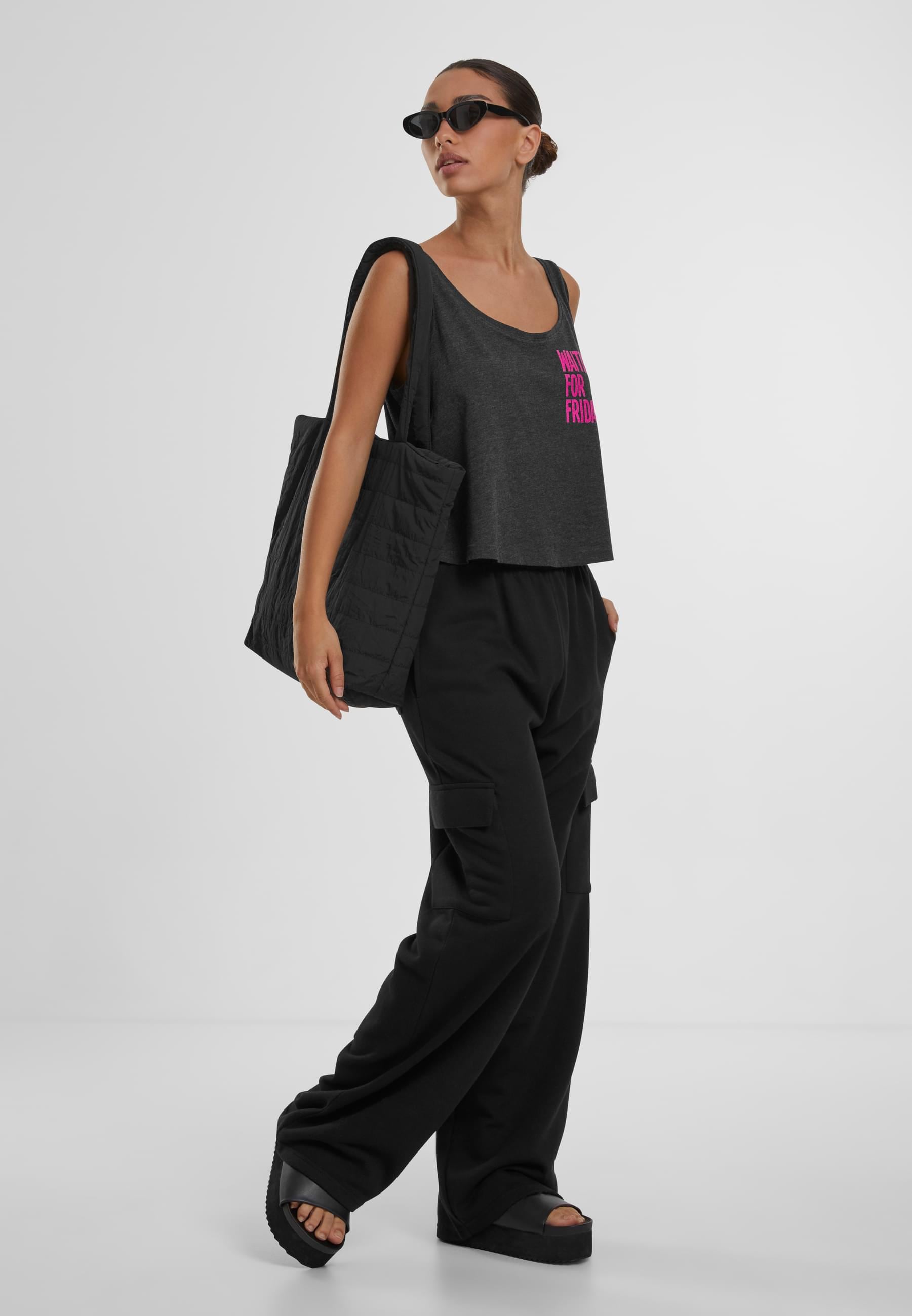 MisterTee Muskelshirt »MisterTee Damen Ladies Waiting For Friday Box Tank«, (1 tlg.)