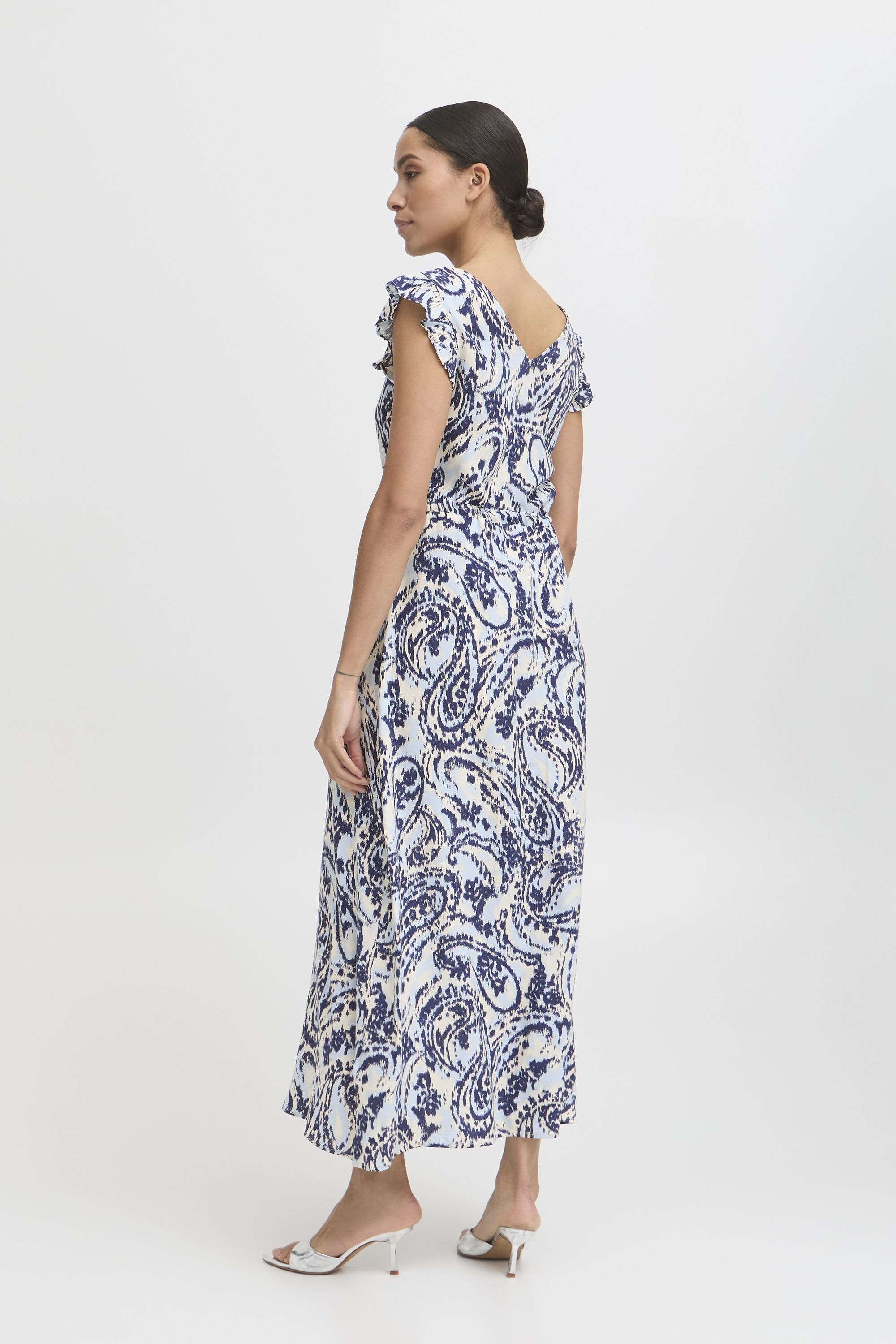 b.young Midikleid »Midikleid BYMMMJOELLA«