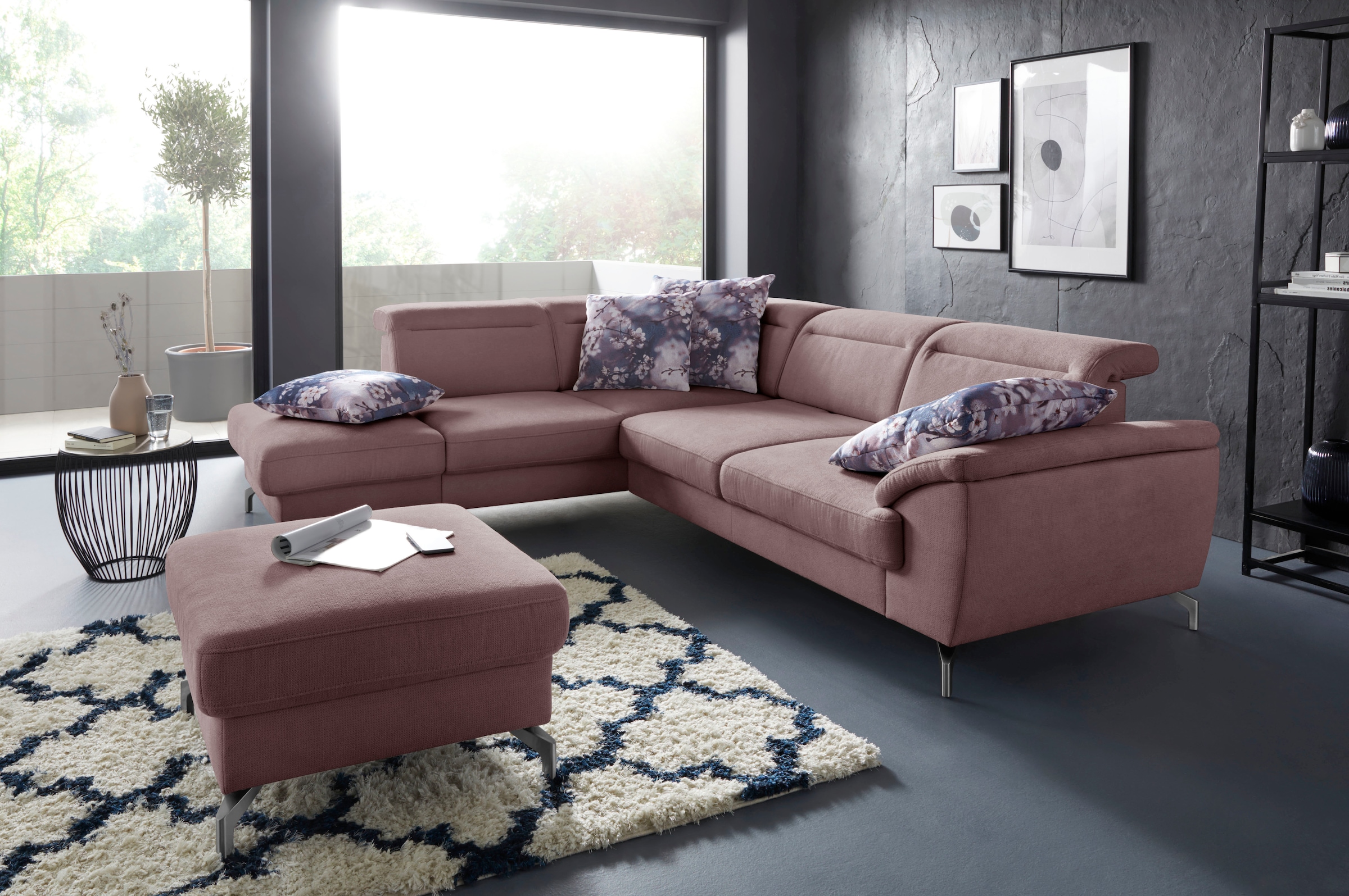 sit&more Ecksofa "Percy L-Form" 12 cm Fußhöhe, Sitztiefenverstellung, wahlweise in 2 Fußfarben