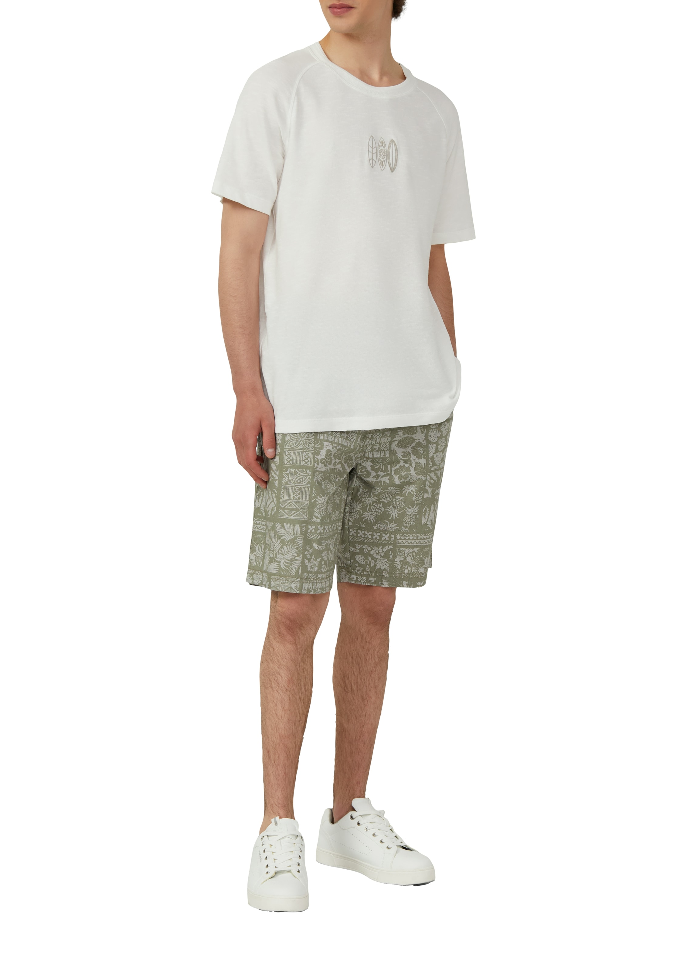s.Oliver T-Shirt, mit Stickerei auf der Brust