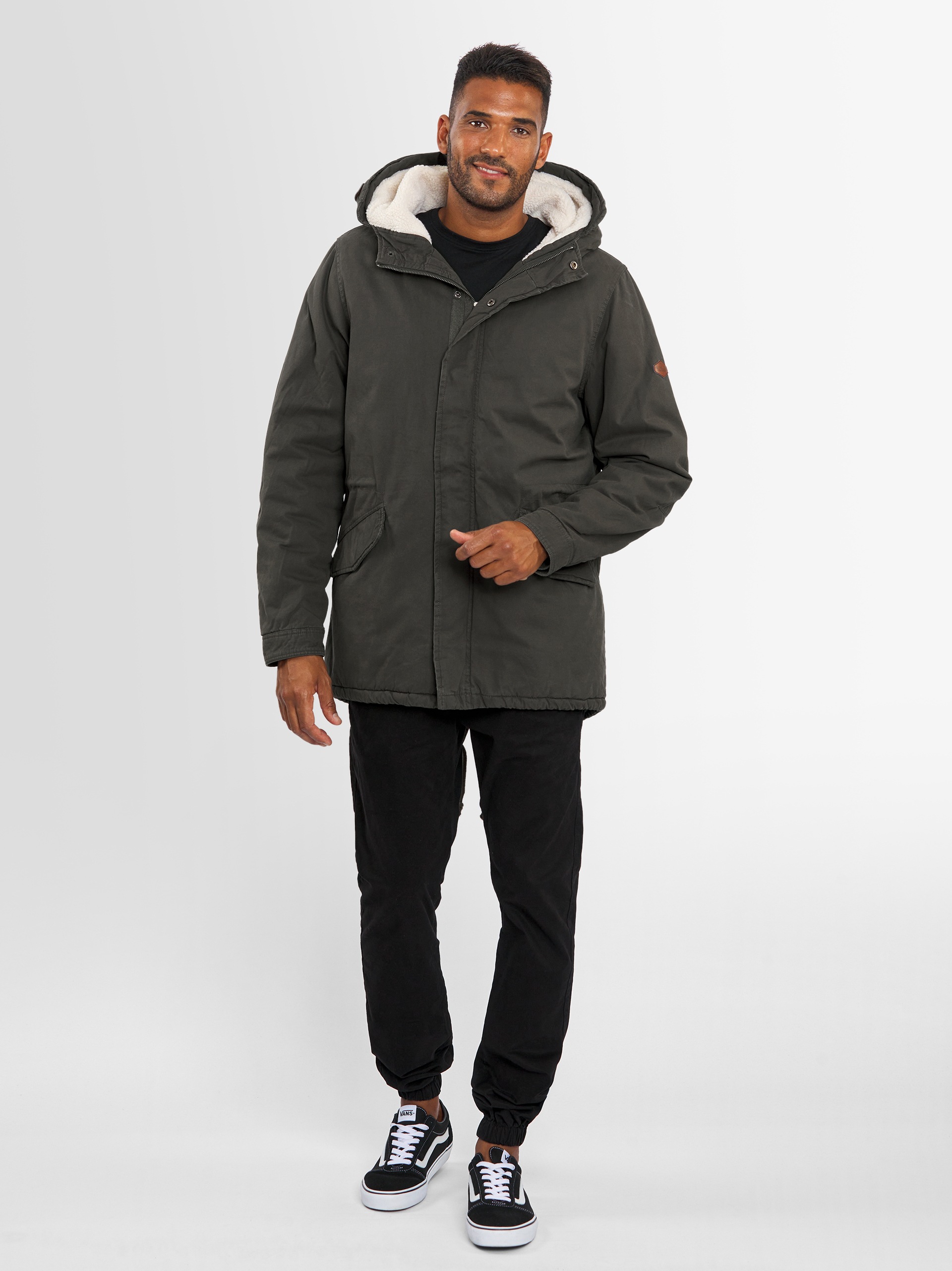 Alessandro Salvarini Winterjacke »ASMauro«, mit warmem Teddyfell
