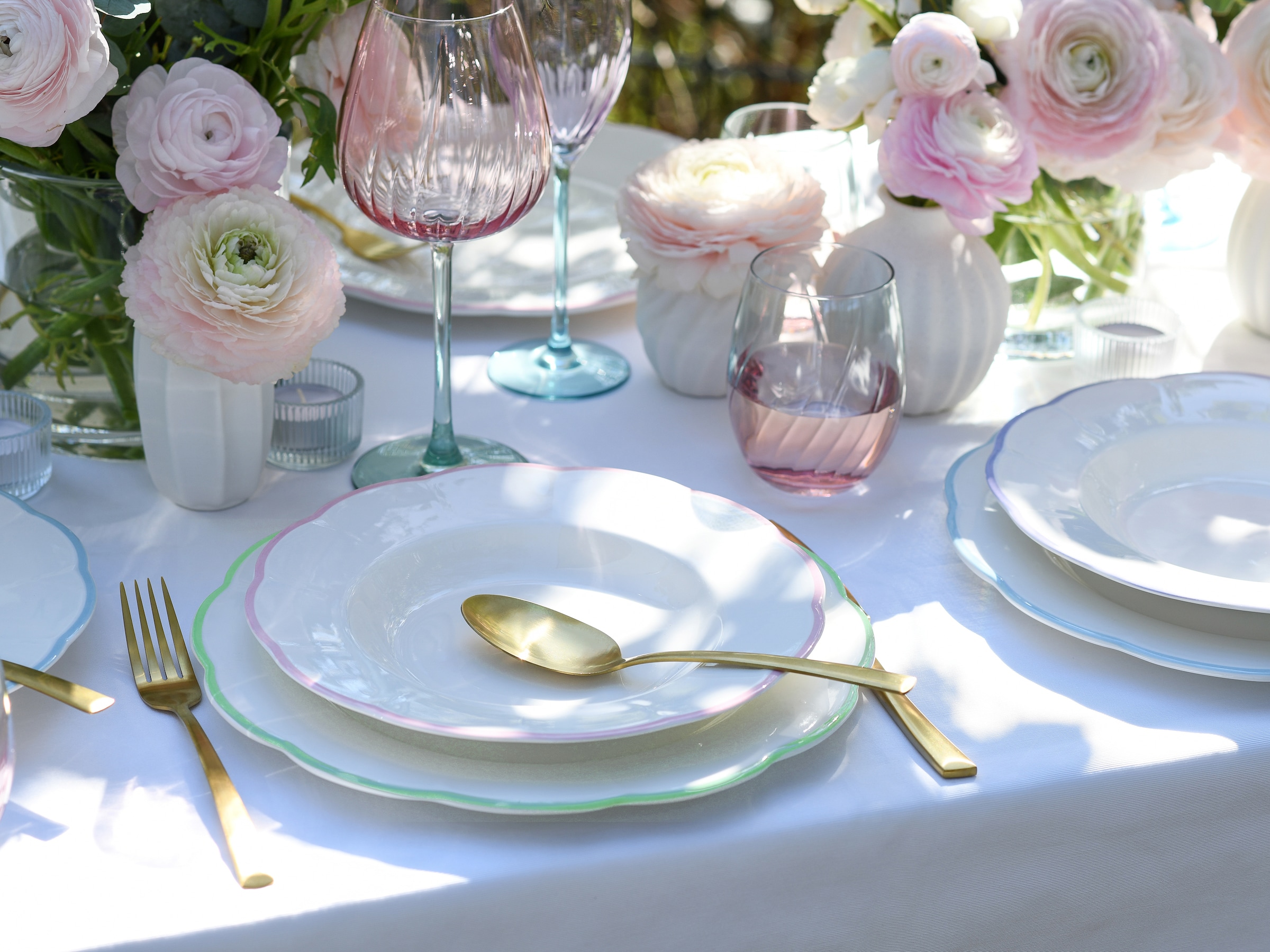 CreaTable Tafelservice »Florine Bunt, Service 8-tlg.« Teller Set, Elegant, Klassische Form, Zart gewellte Ränder