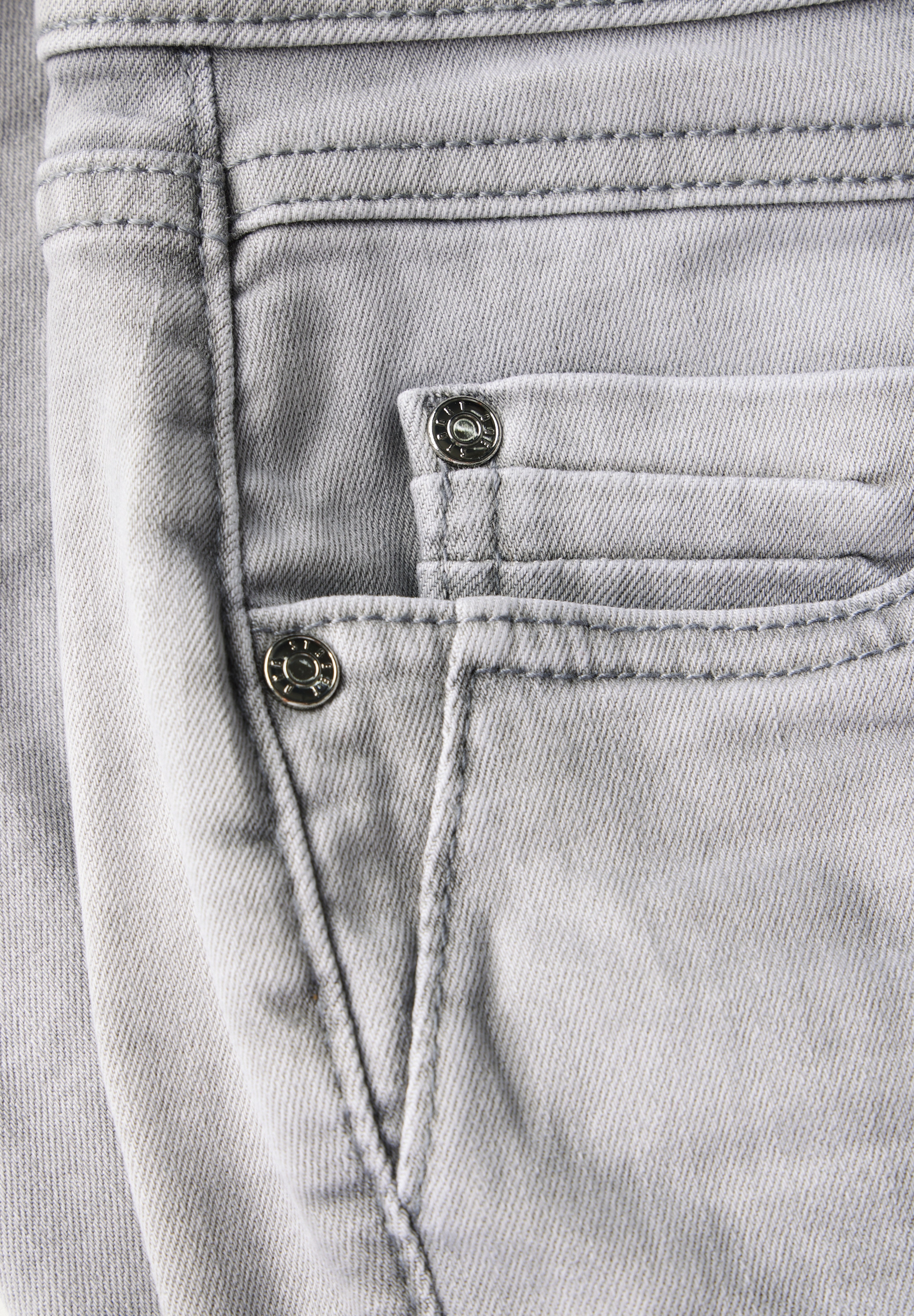 STREET ONE Bermudas »Style Jane«, Jeans mit Slim Legs und Stretch