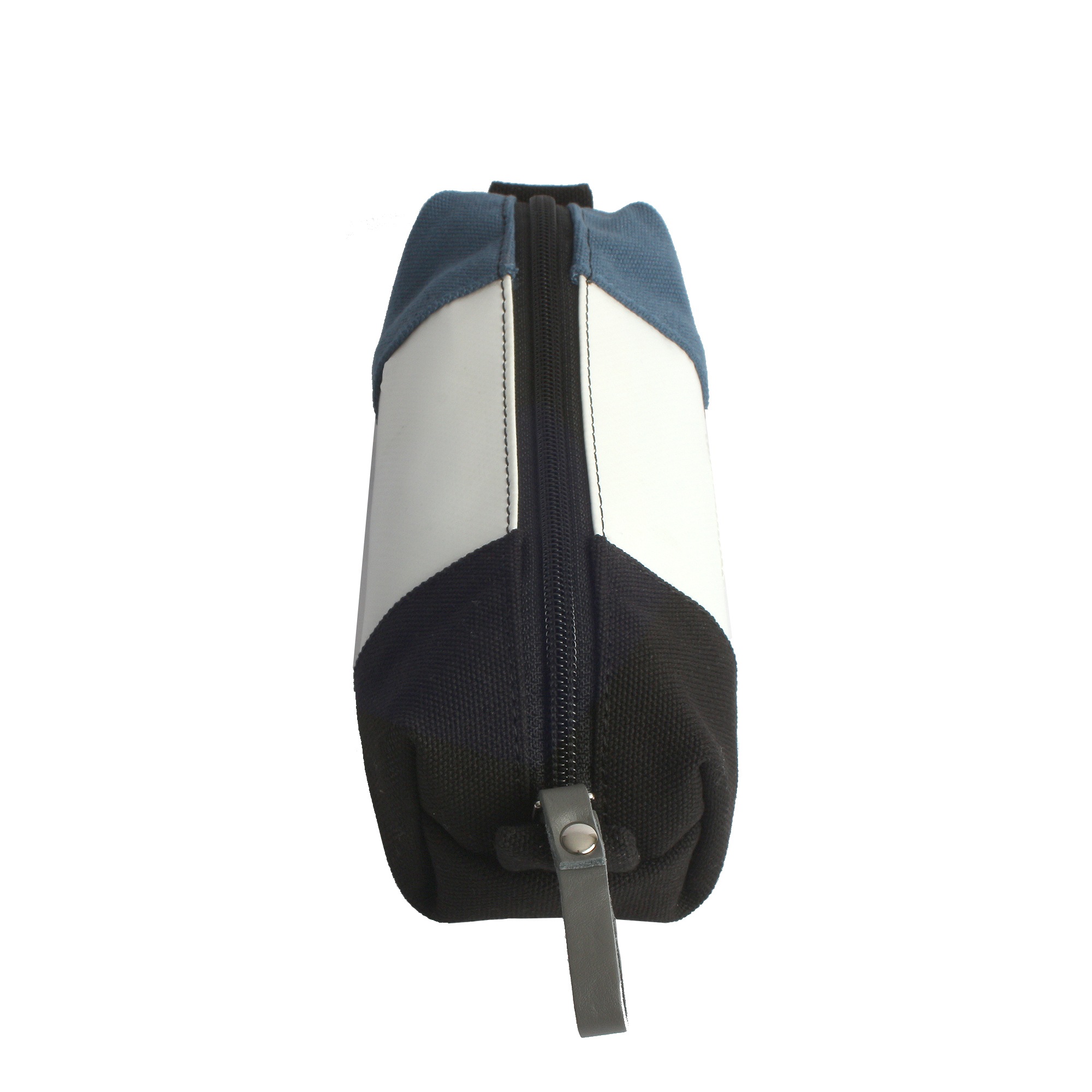 7clouds Kosmetiktasche »Penci 7.1«, mit recyceltem PET