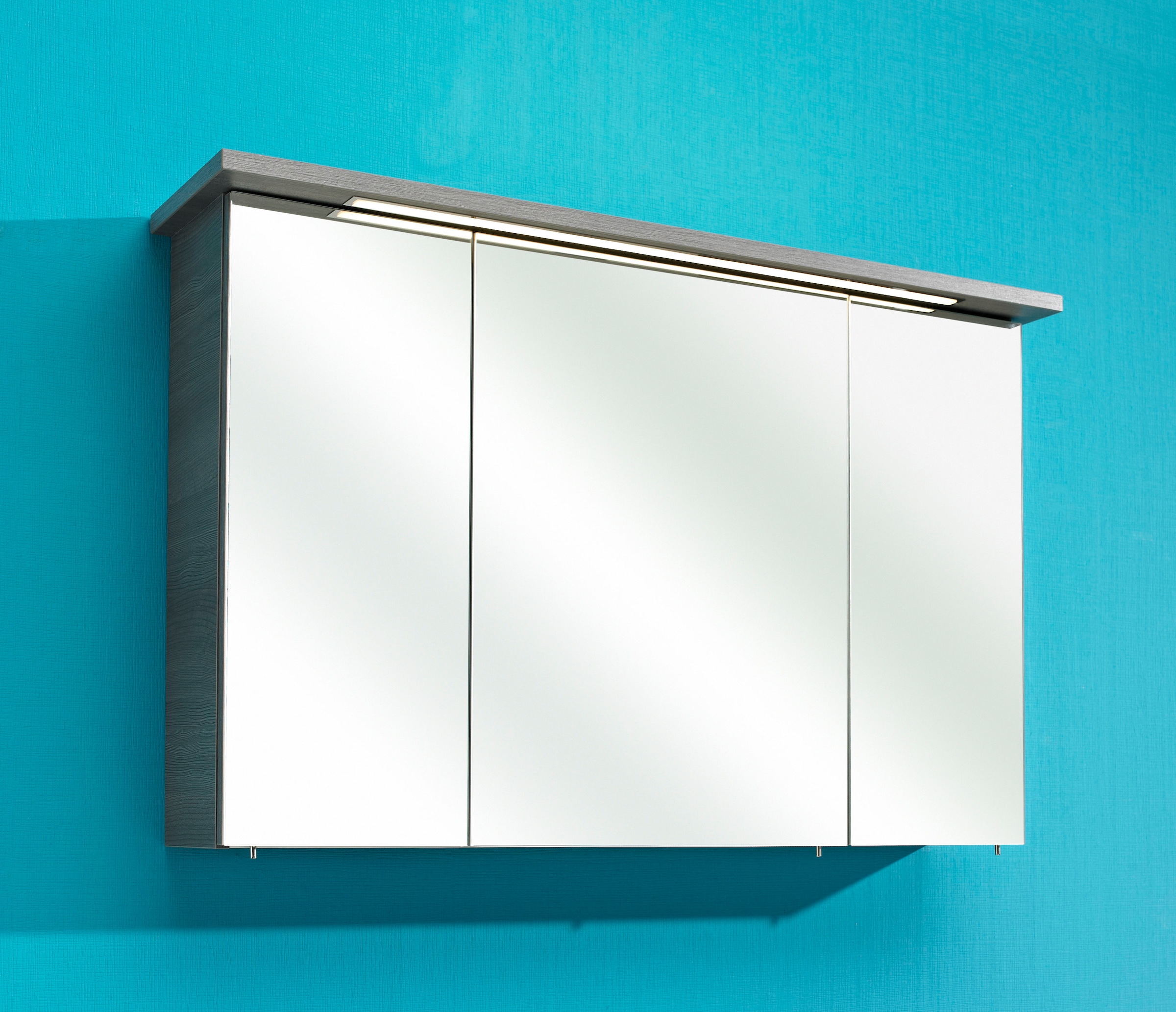 PELIPAL Spiegelschrank »Quickset 328«, Breite 115 cm, 3-türig, eingelassene  LED-Beleuchtung, Steckdosenbox | BAUR