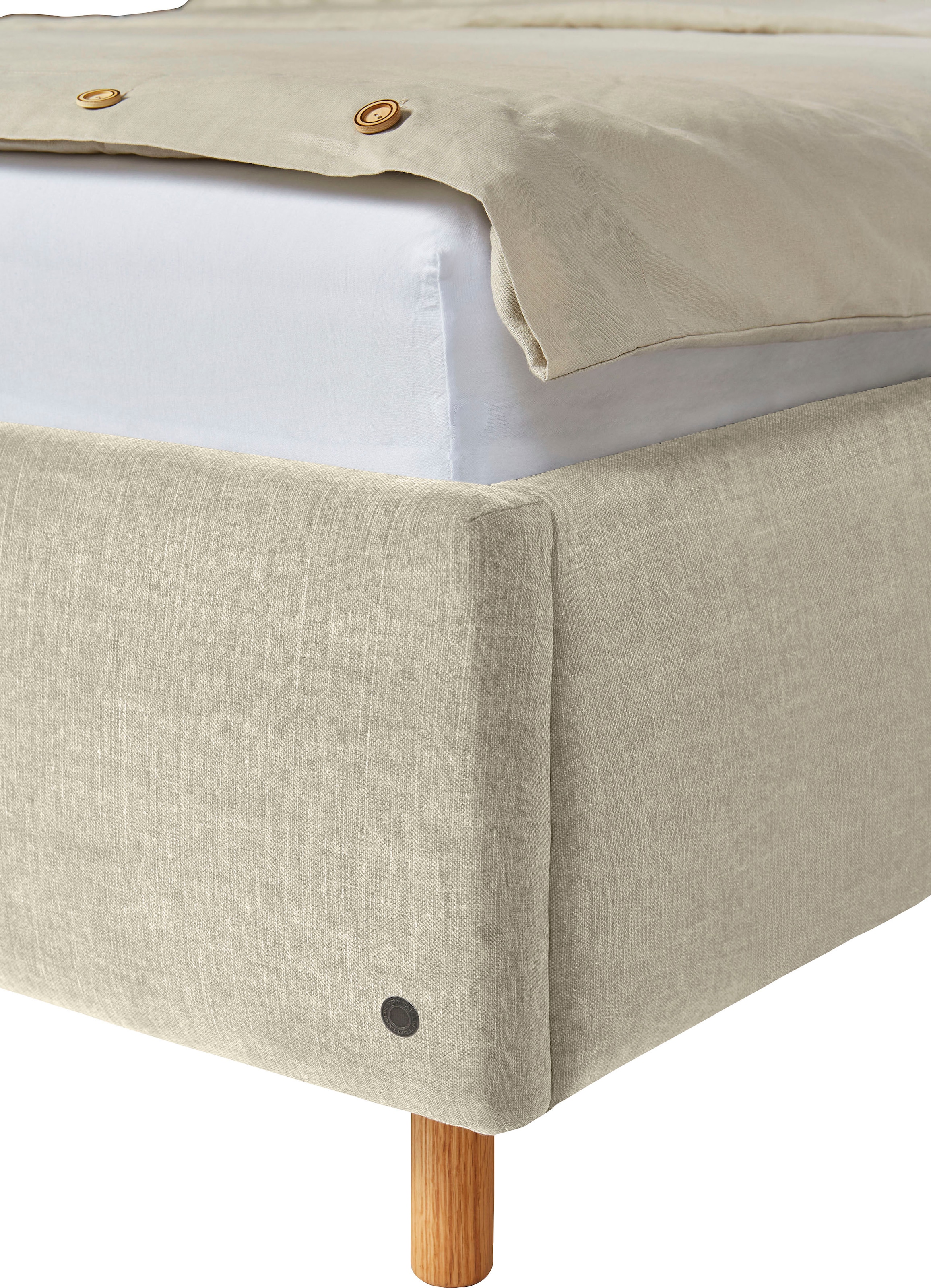 TOM TAILOR HOME Polsterbett »CALIFORNIA BED«, mit seitlichen Holzakzenten am Kopfteil