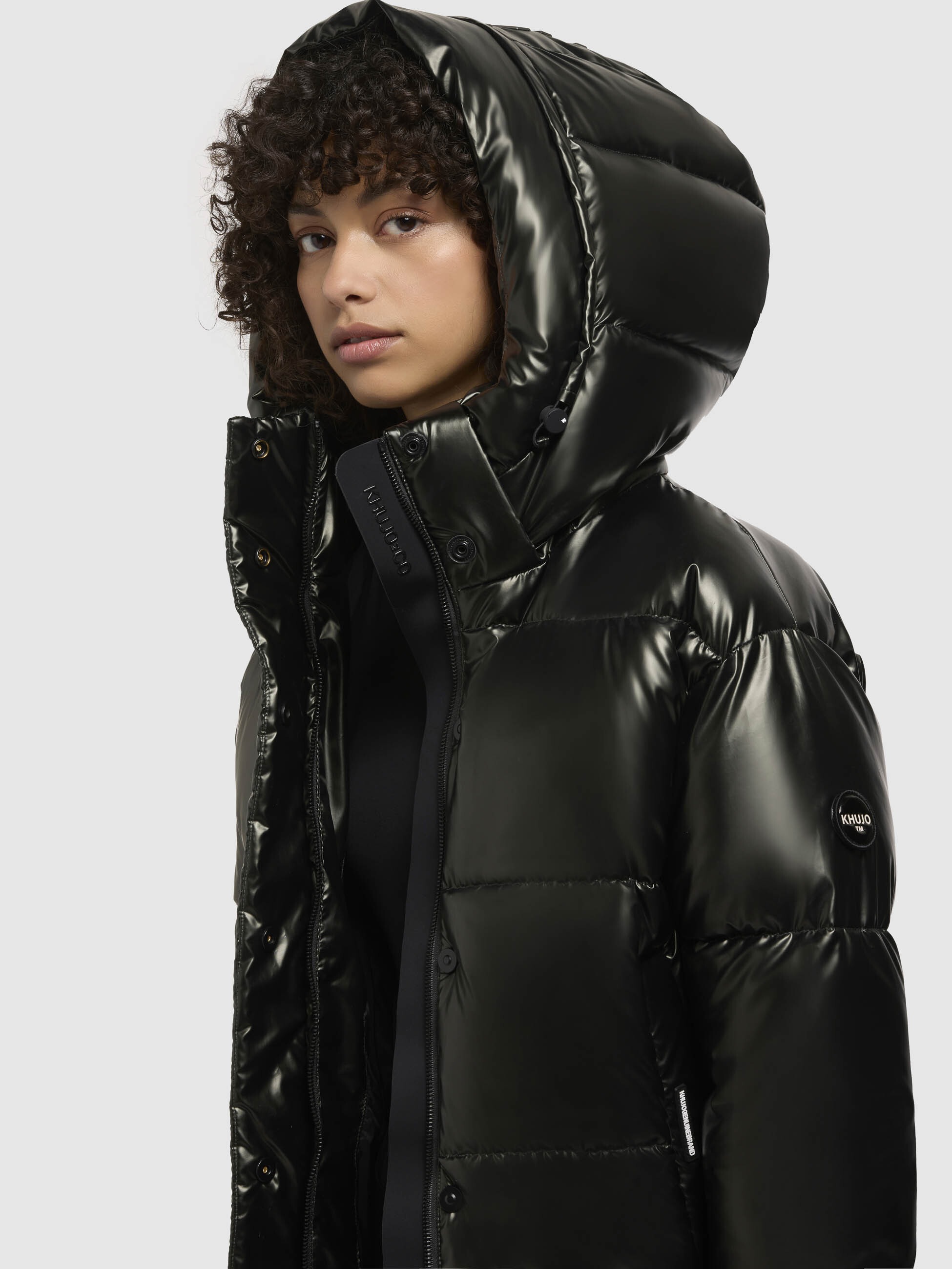 khujo Steppjacke »DEVINA SHINY«, mit Kapuze