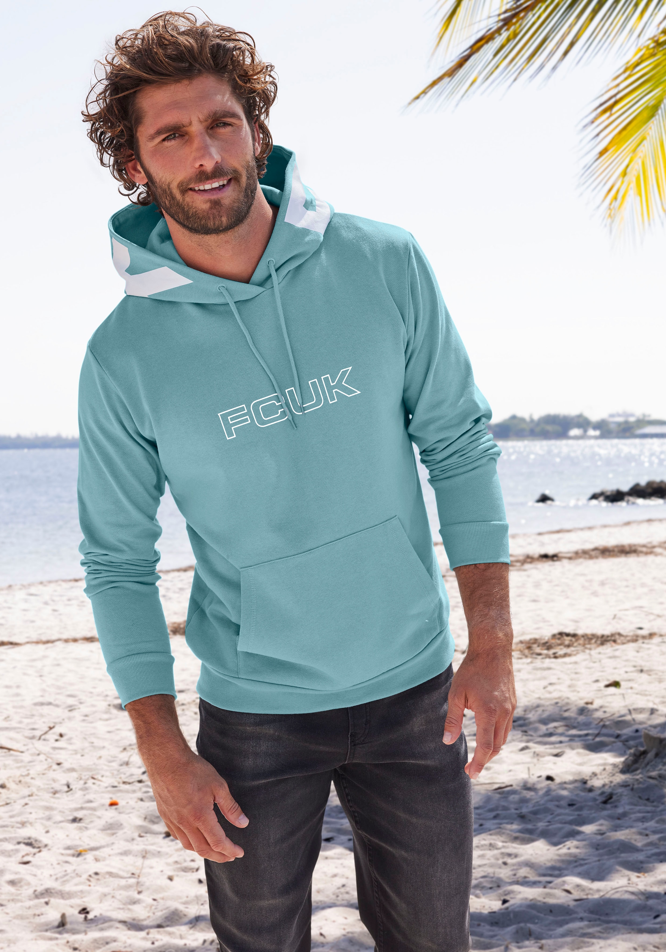 FCUK Hoodie, in Regular Fit und Langarm, Sweatshirt mit Kapuze, Baumwollmischung