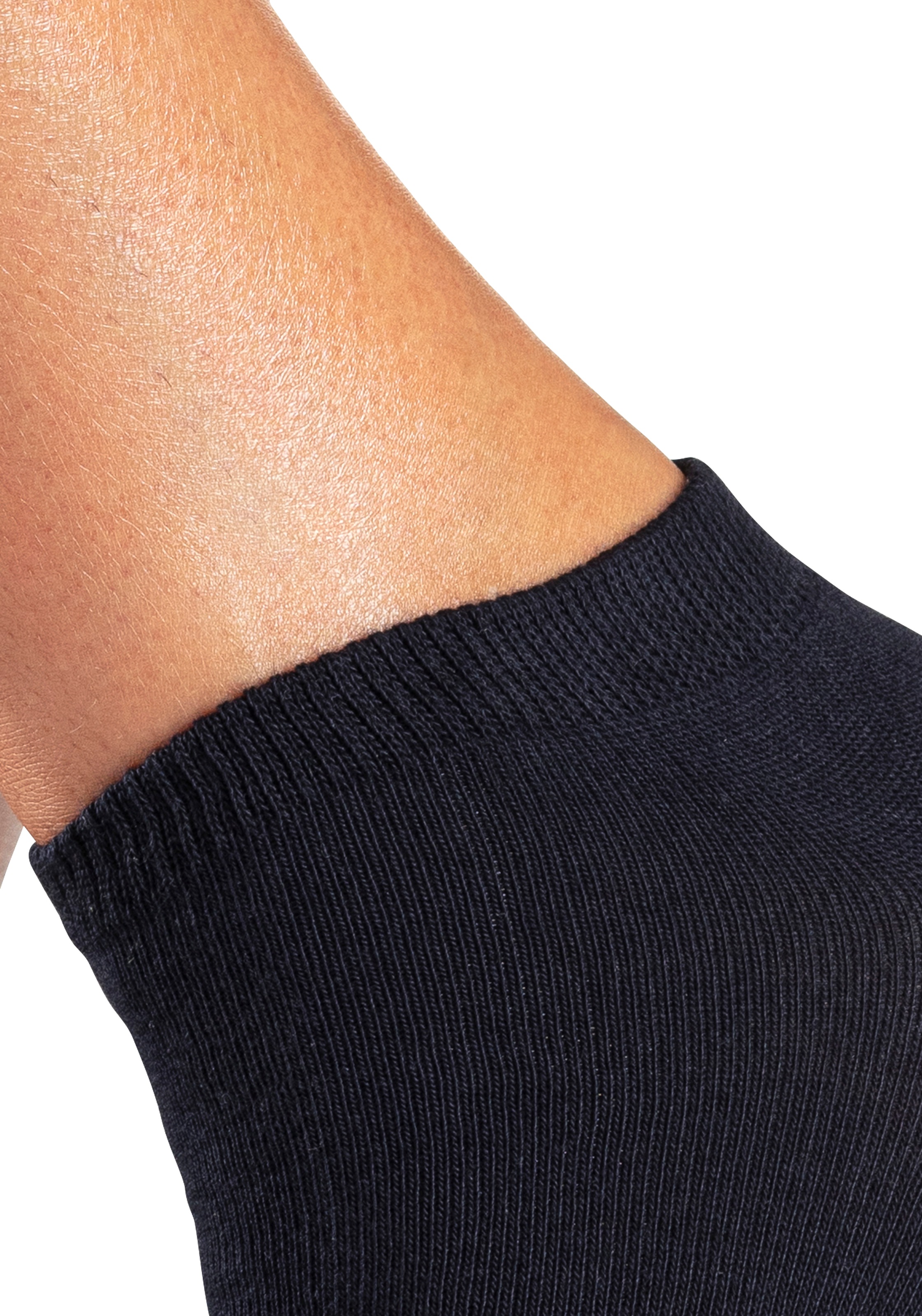 Bench. Sneakersocken, (Dose, 7 Paar), verpackt in der Dose