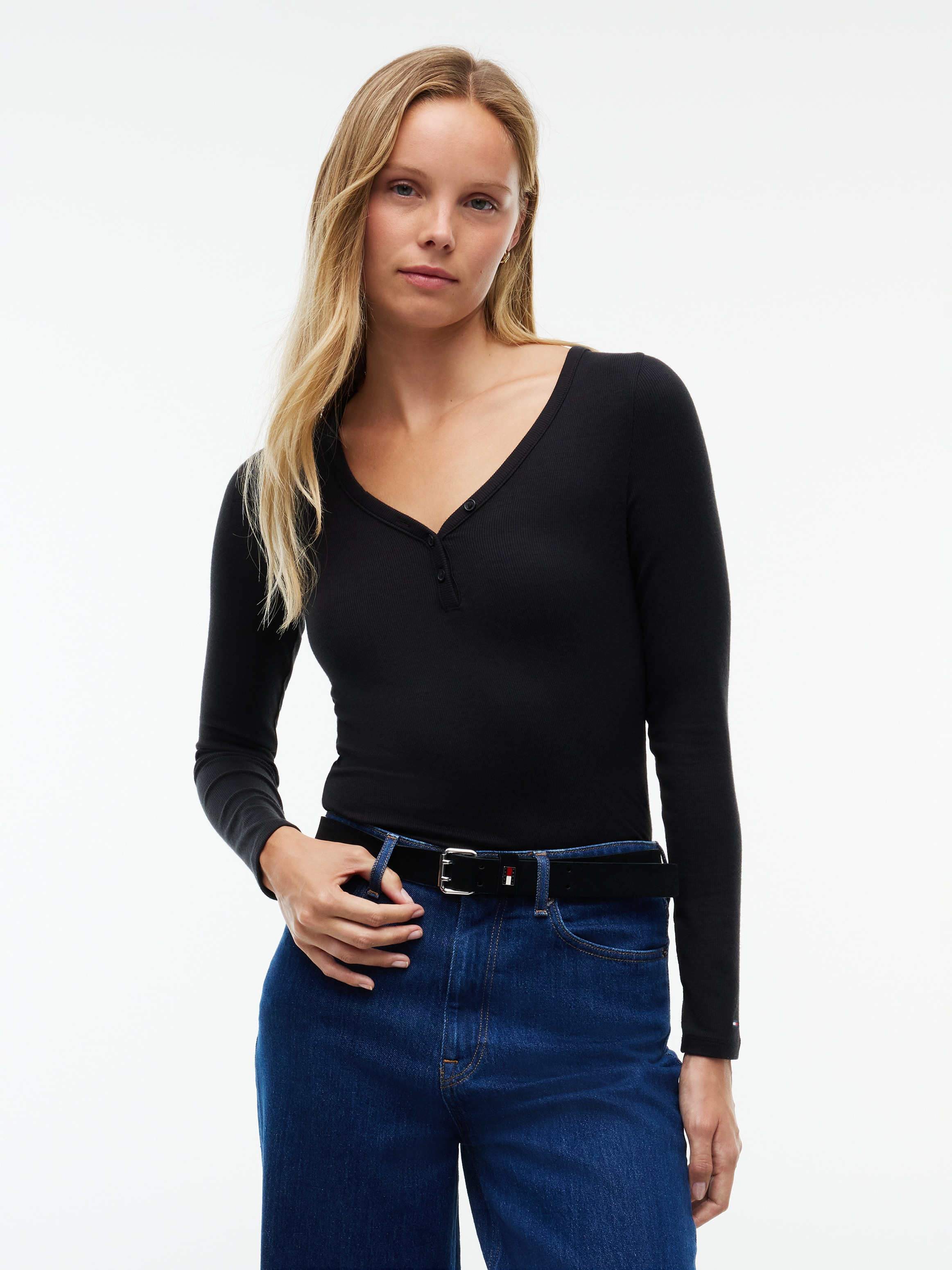 Tommy Jeans Langarmshirt "TJW SLIM HENLEY LS TOP" Viskosemischung, slim fit