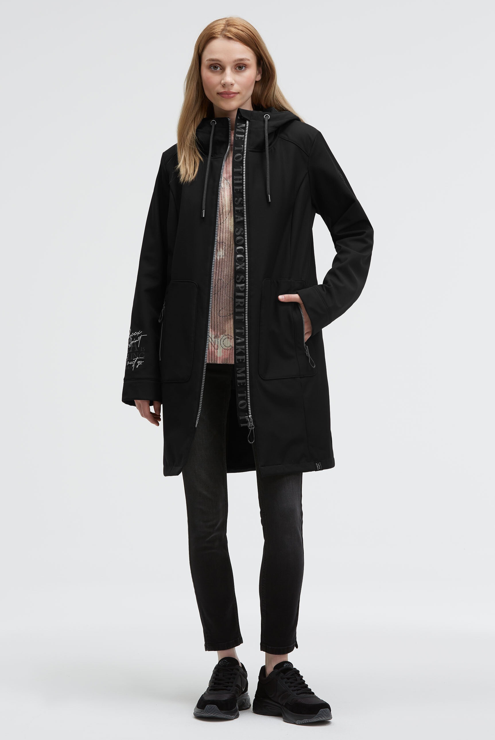 SOCCX Softshelljacke, mit Kapuze, mit Windfangleiste